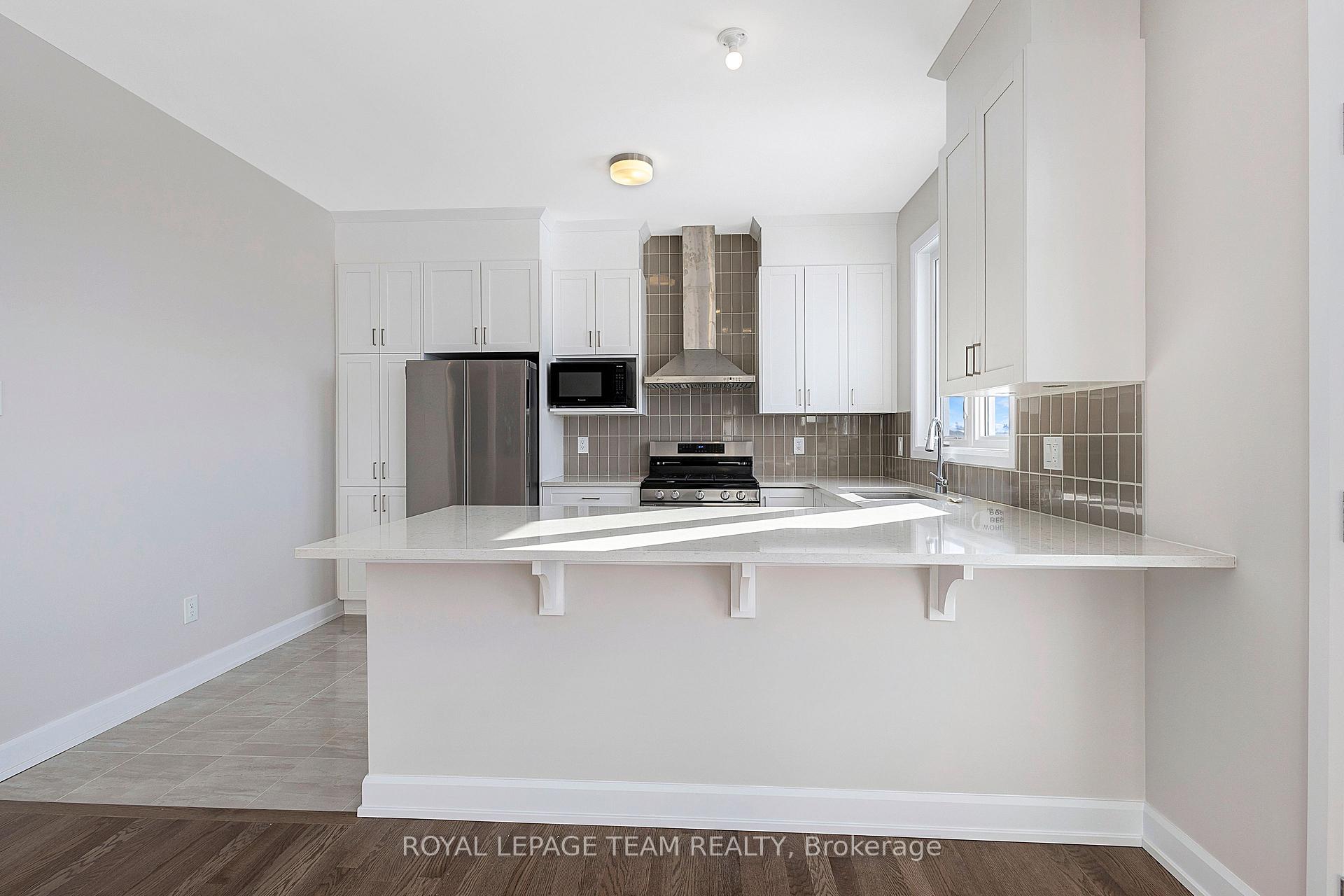 Photo 8 of 158 Beebalm Crescent, Ottawa, Barrhaven - Half Moon Bay — HOMEH