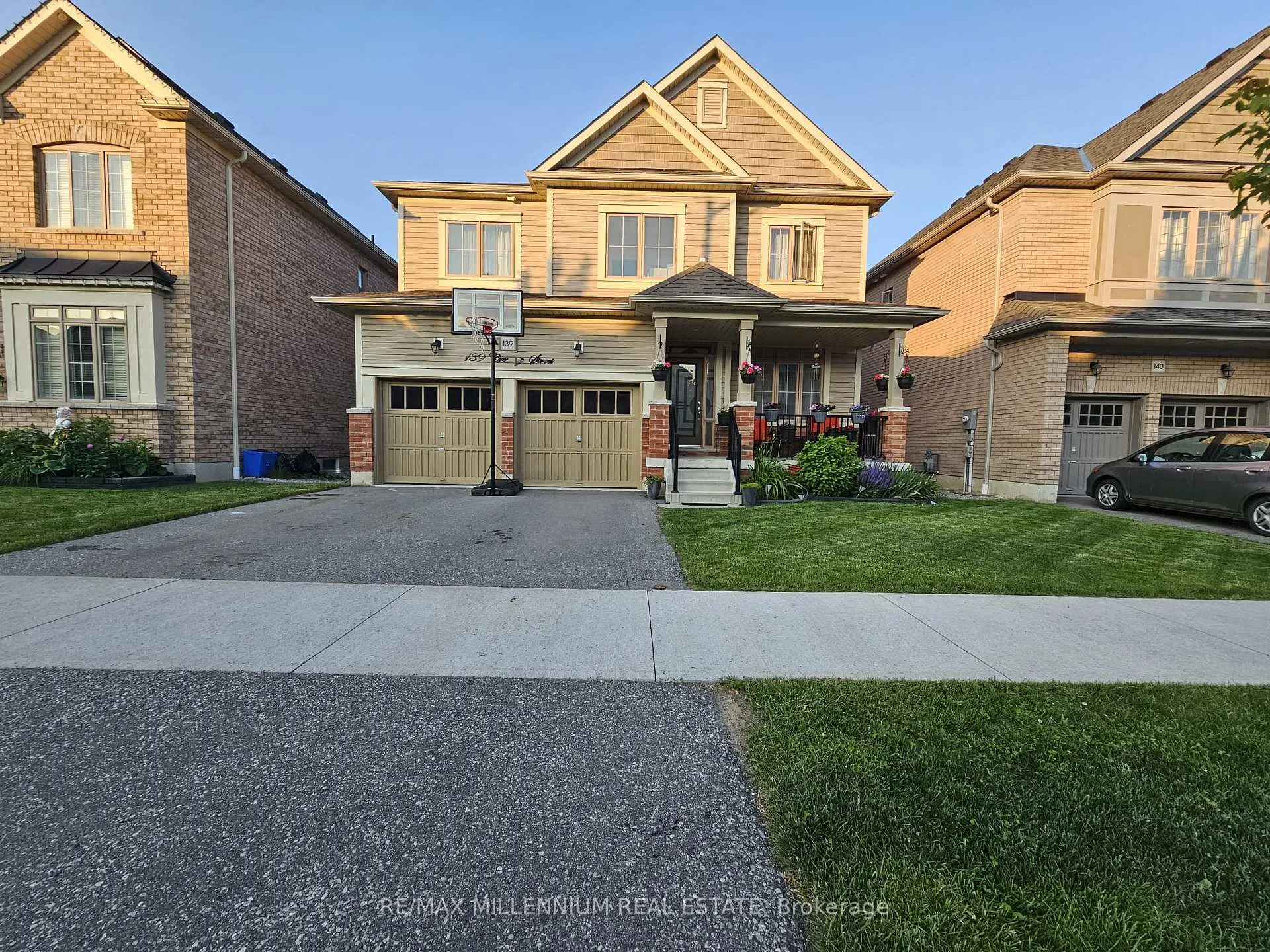 Photo 3 of 139 Crombie Street, Clarington, Bowmanville — HOMEH