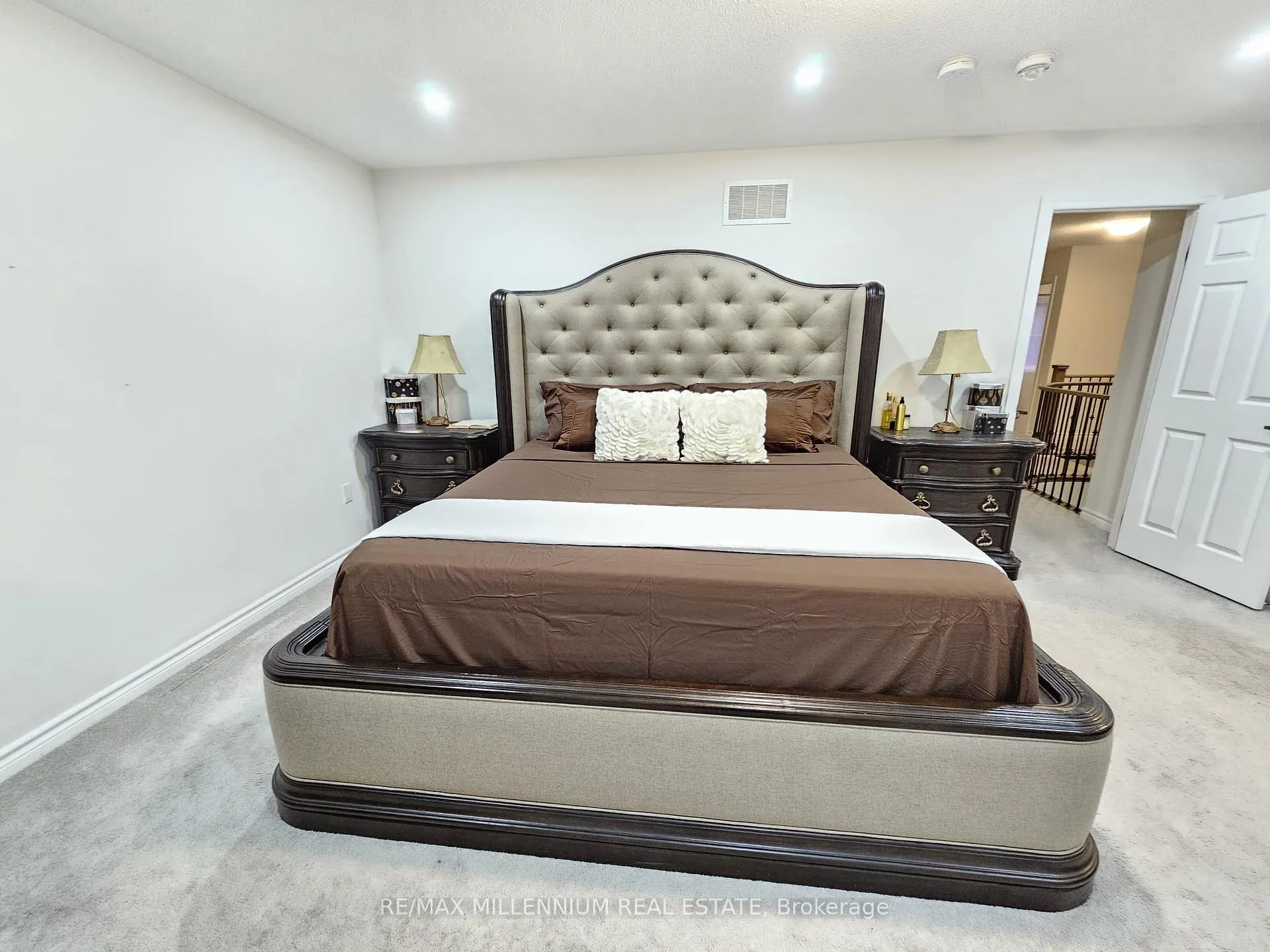 Photo 22 of 139 Crombie Street, Clarington, Bowmanville — HOMEH