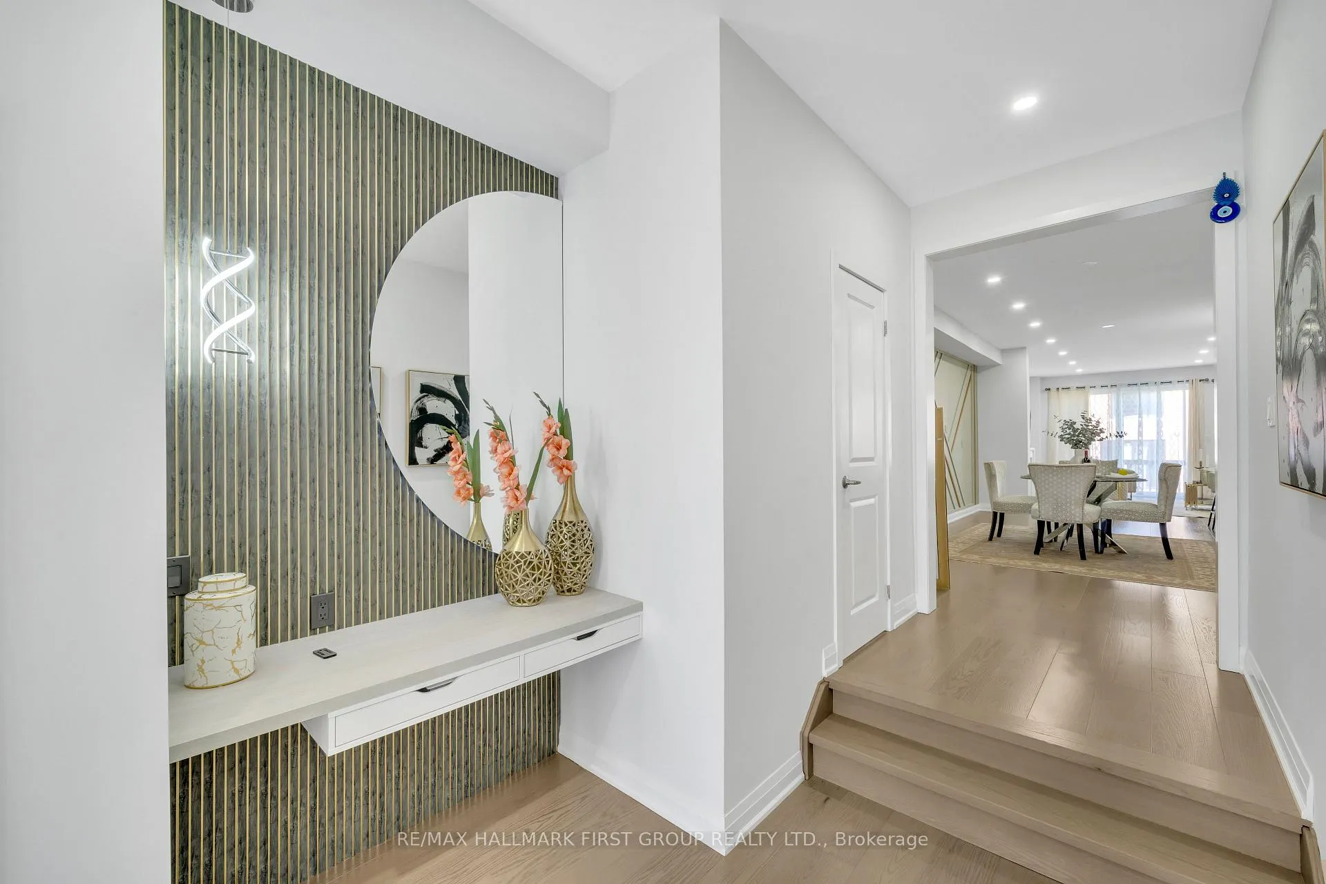 Photo 5 of 126 Pine Gate Place, Whitby, Williamsburg — HOMEH
