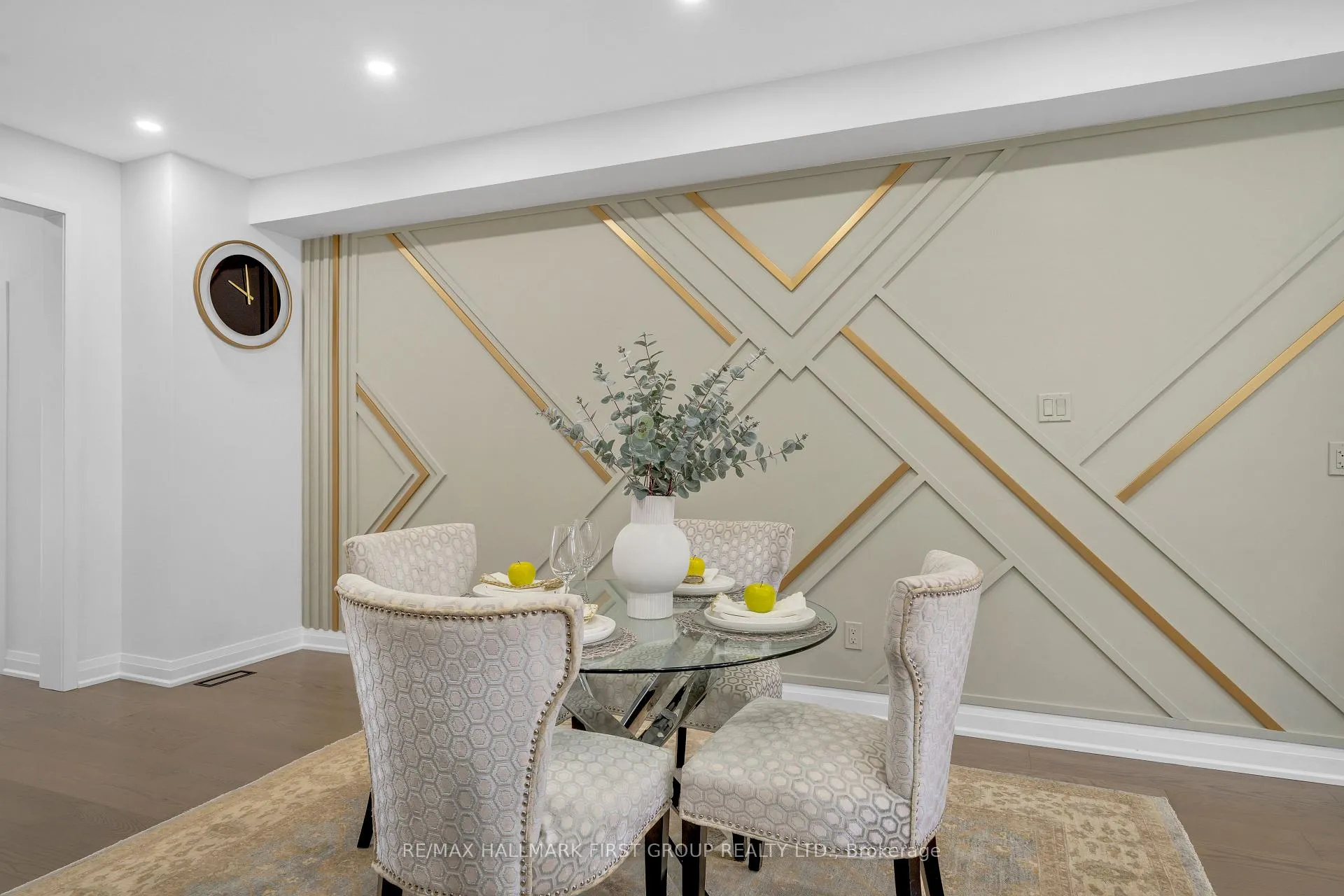 Photo 9 of 126 Pine Gate Place, Whitby, Williamsburg — HOMEH
