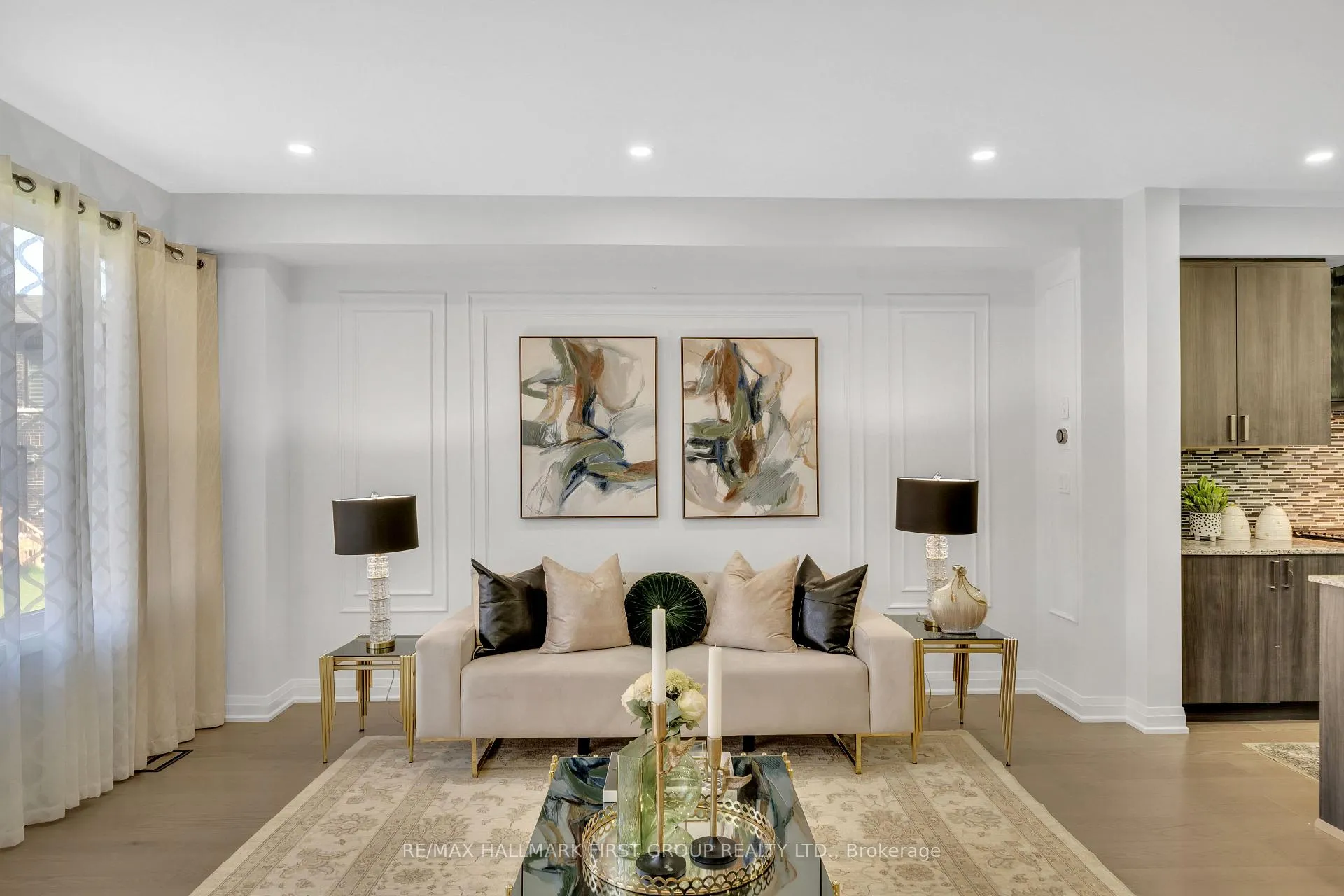 Photo 11 of 126 Pine Gate Place, Whitby, Williamsburg — HOMEH