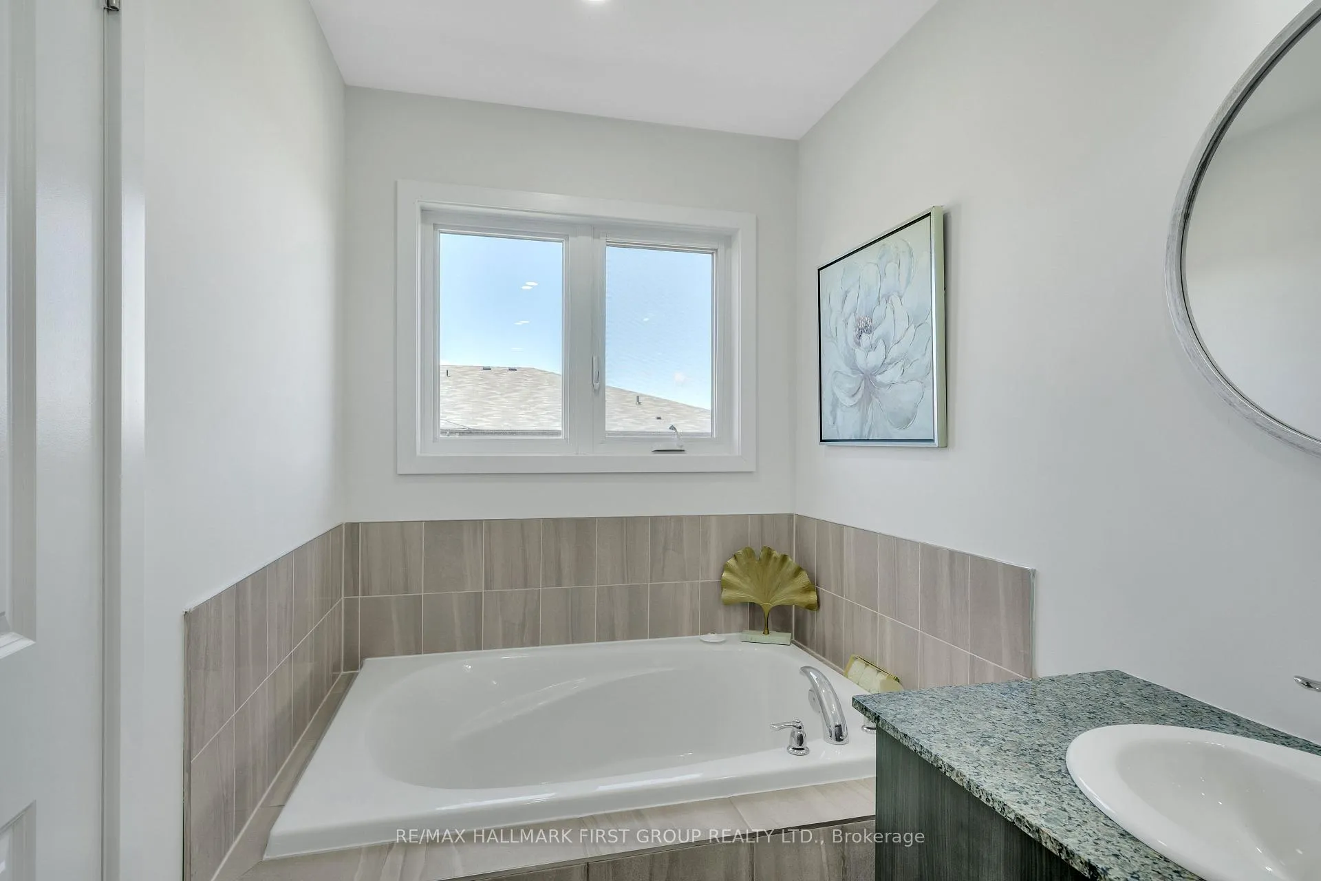 Photo 22 of 126 Pine Gate Place, Whitby, Williamsburg — HOMEH