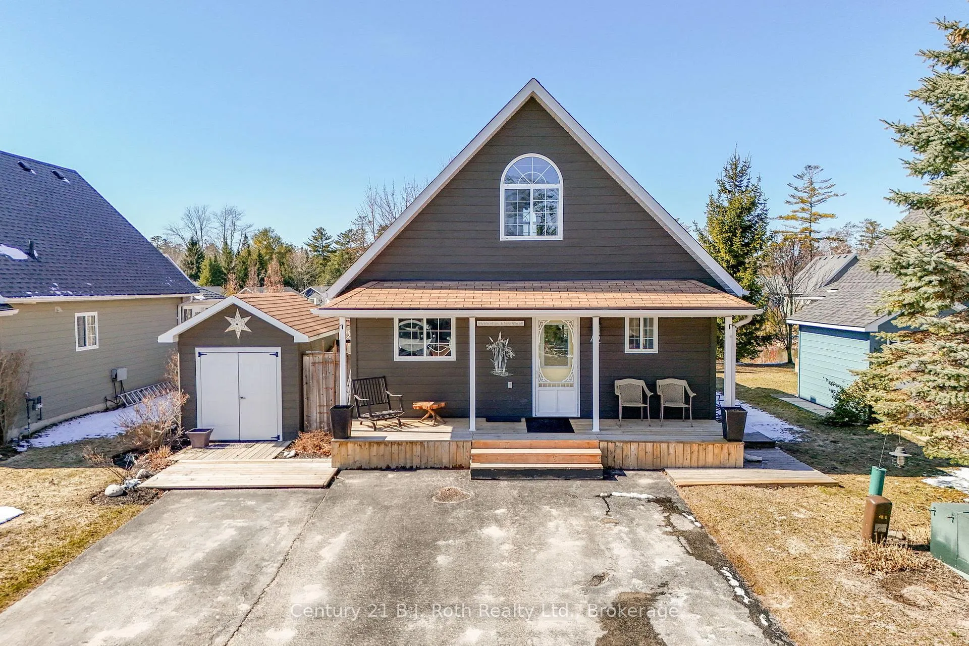 Front of 42 Madawaska Trail