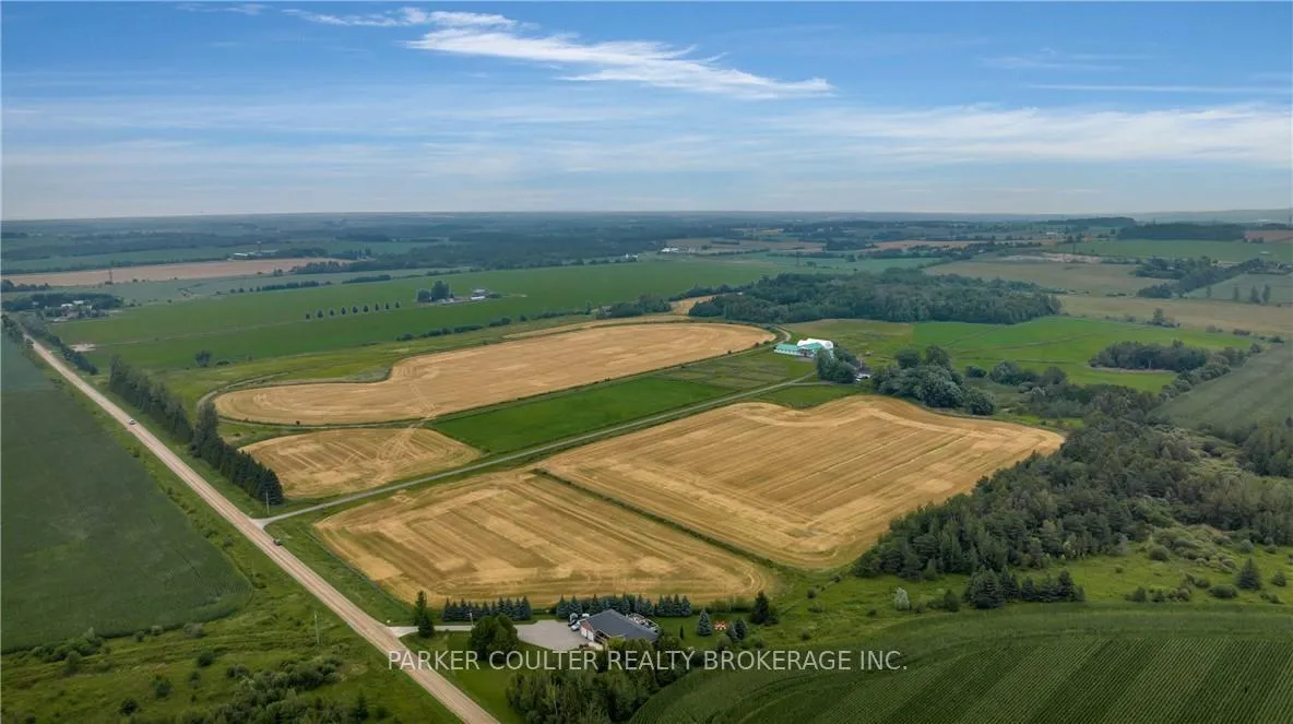 Photo 3 of 433143 4 Line, Amaranth, Rural Amaranth — HOMEH