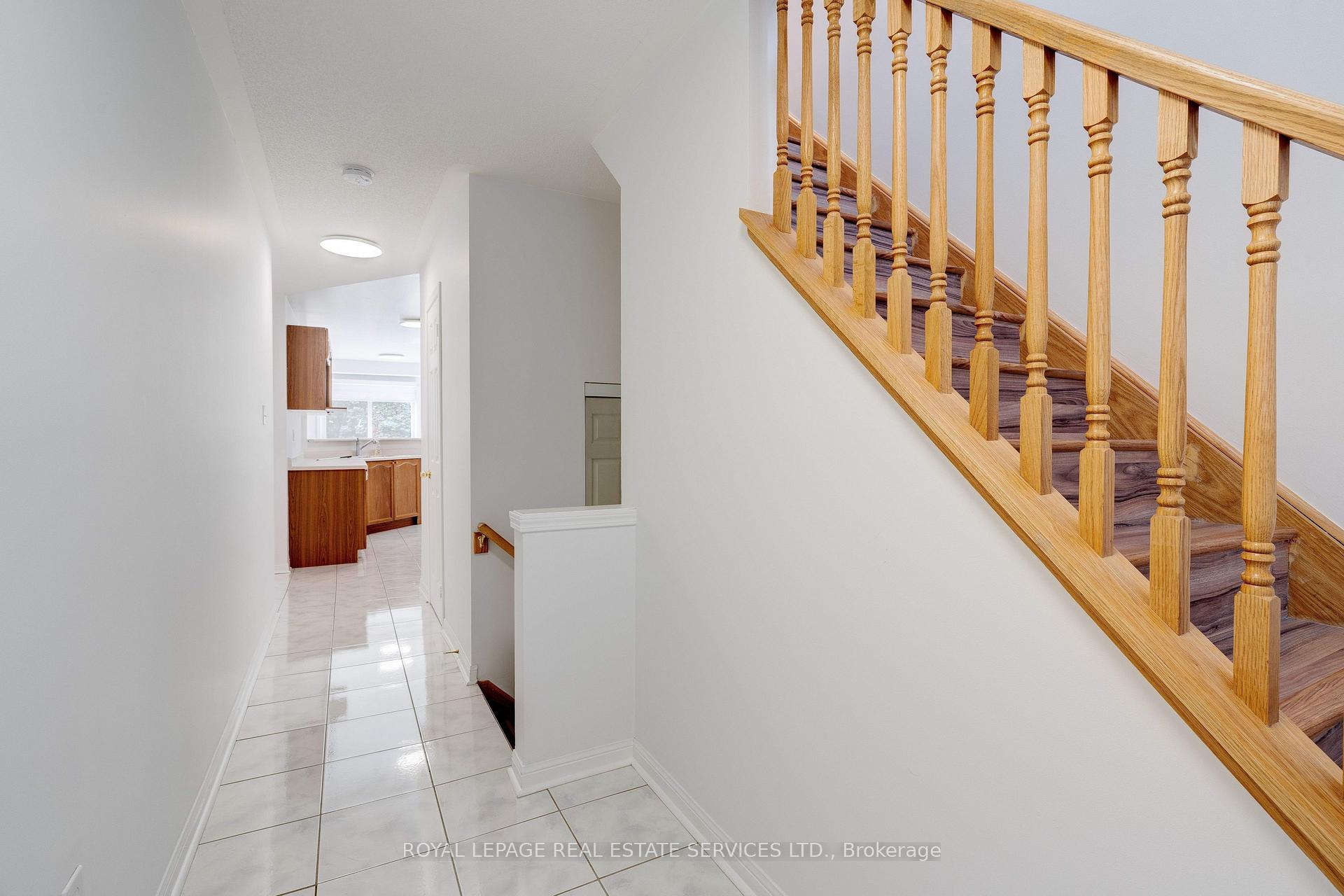 Photo 18 of 626 Iris Court, Burlington, Shoreacres — HOMEH