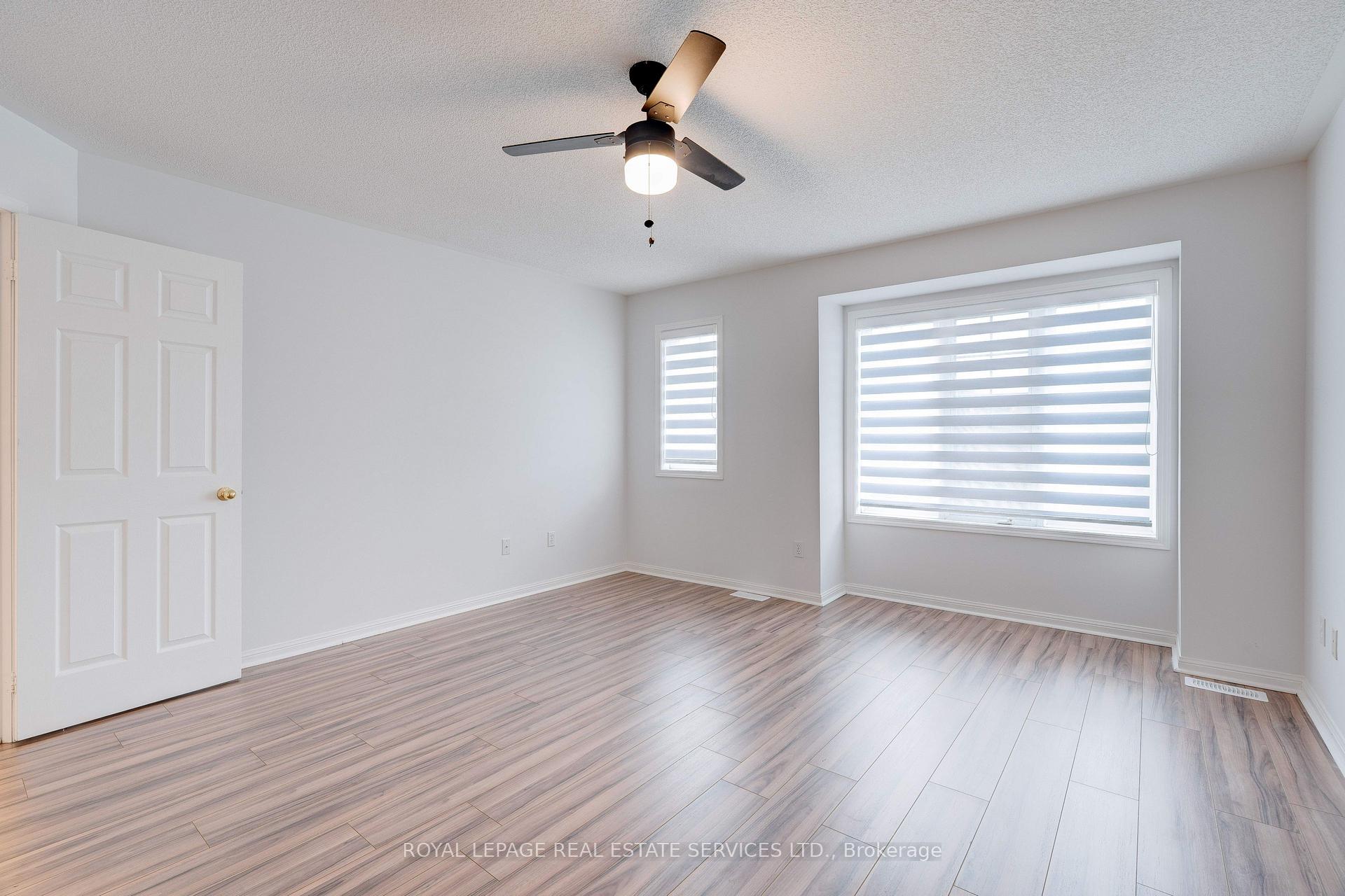 Photo 20 of 626 Iris Court, Burlington, Shoreacres — HOMEH