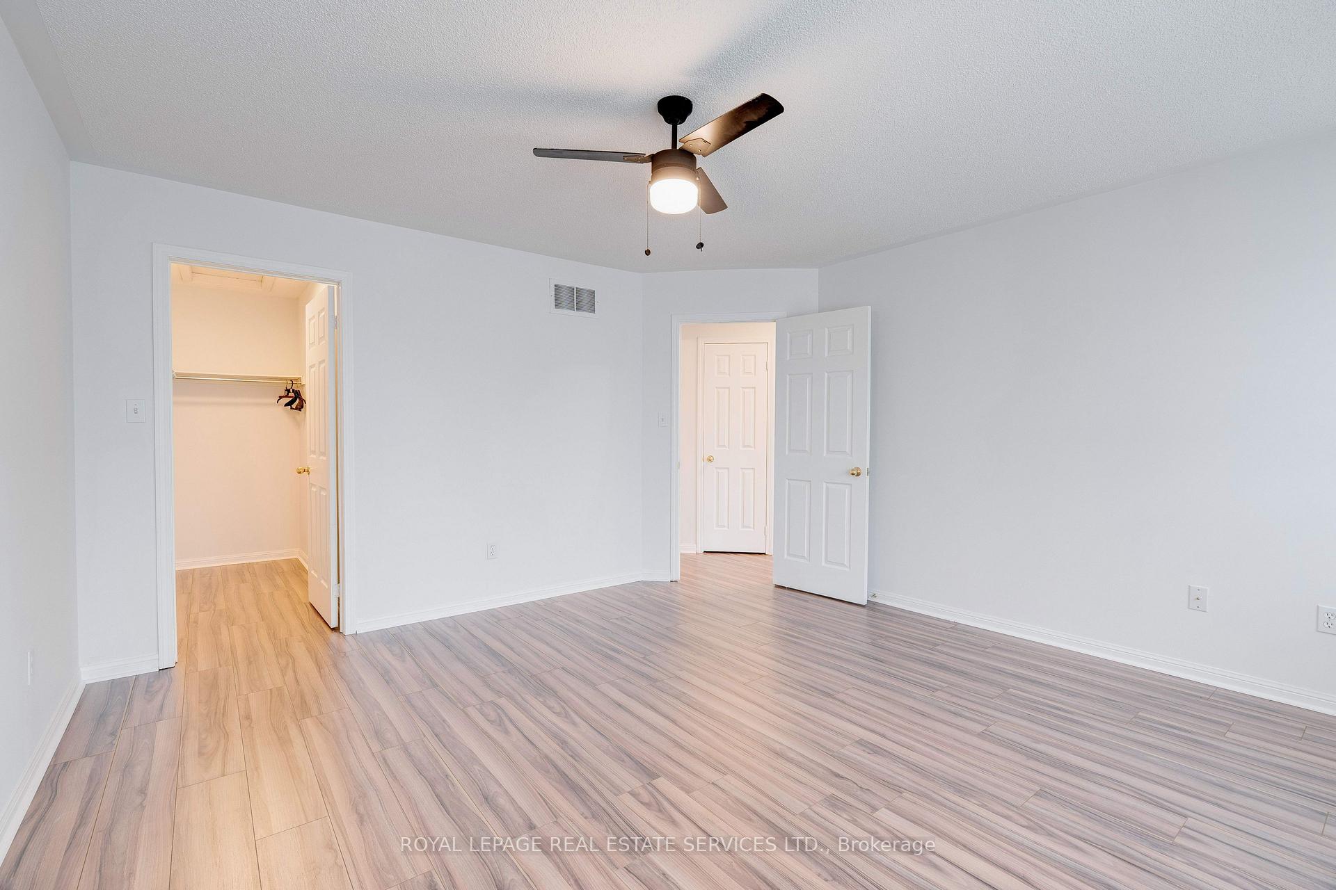 Photo 21 of 626 Iris Court, Burlington, Shoreacres — HOMEH