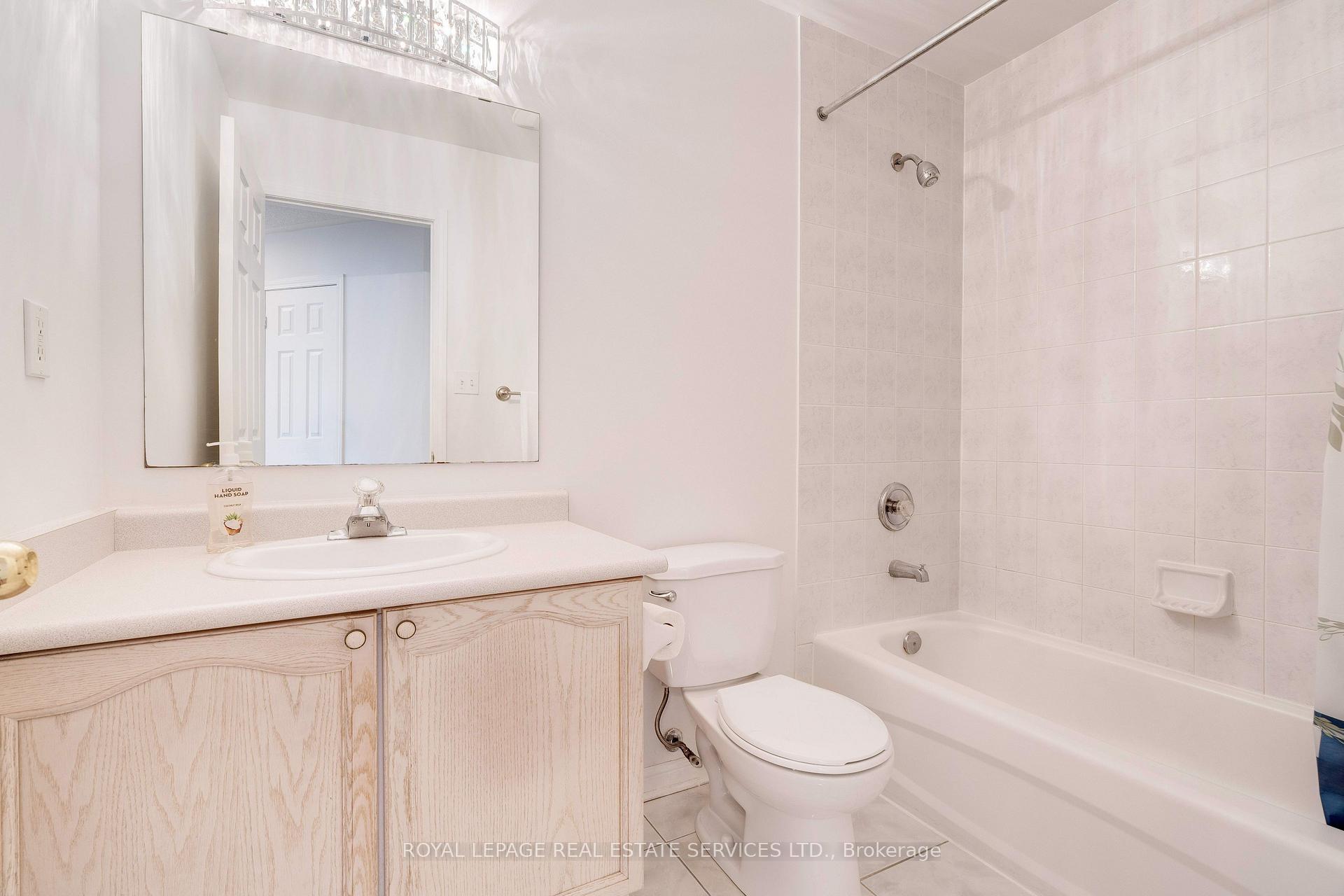 Photo 23 of 626 Iris Court, Burlington, Shoreacres — HOMEH