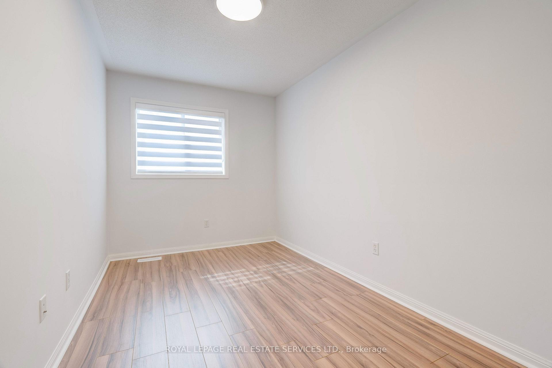 Photo 26 of 626 Iris Court, Burlington, Shoreacres — HOMEH