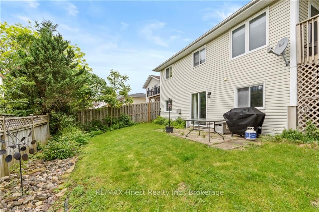 Photo 35 of 671 Macdonald Drive, Gananoque — HOMEH