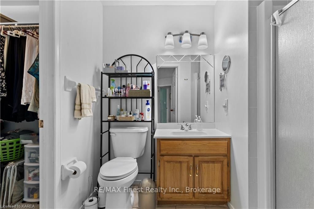 Photo 19 of 671 Macdonald Drive, Gananoque — HOMEH
