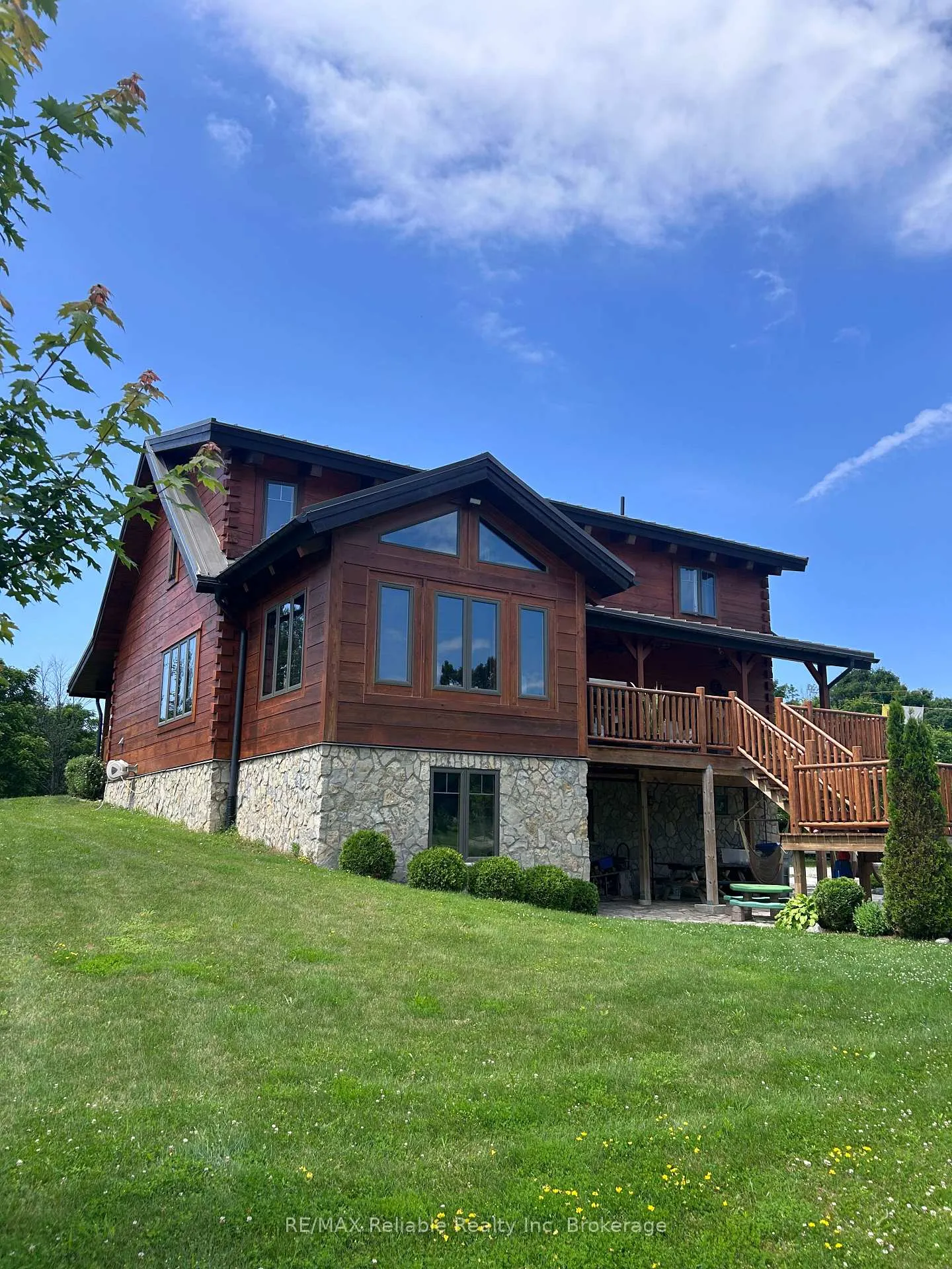 Photo 9 of 76630 Wildwood Line, Bluewater, Bayfield — HOMEH