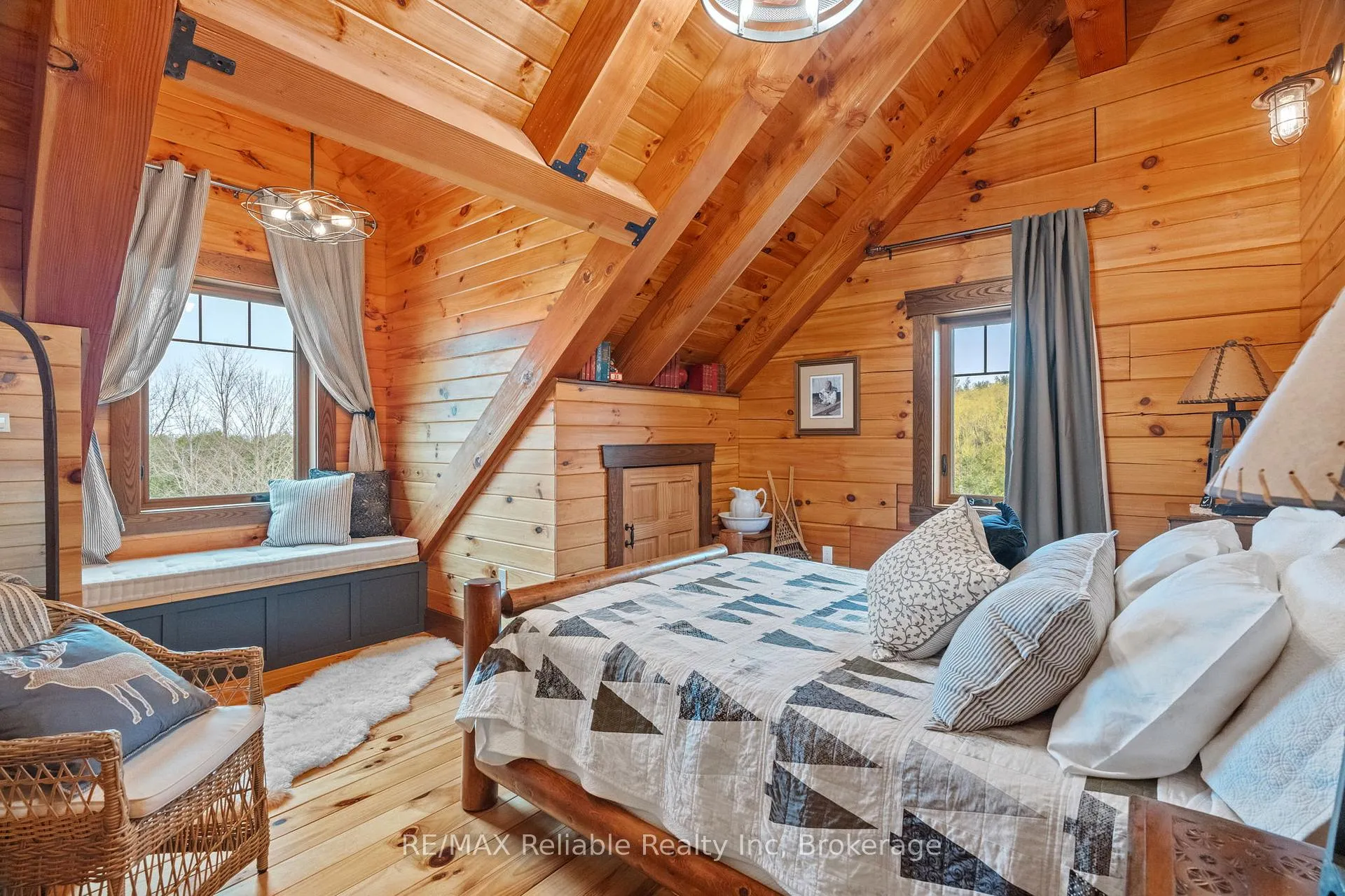Photo 27 of 76630 Wildwood Line, Bluewater, Bayfield — HOMEH