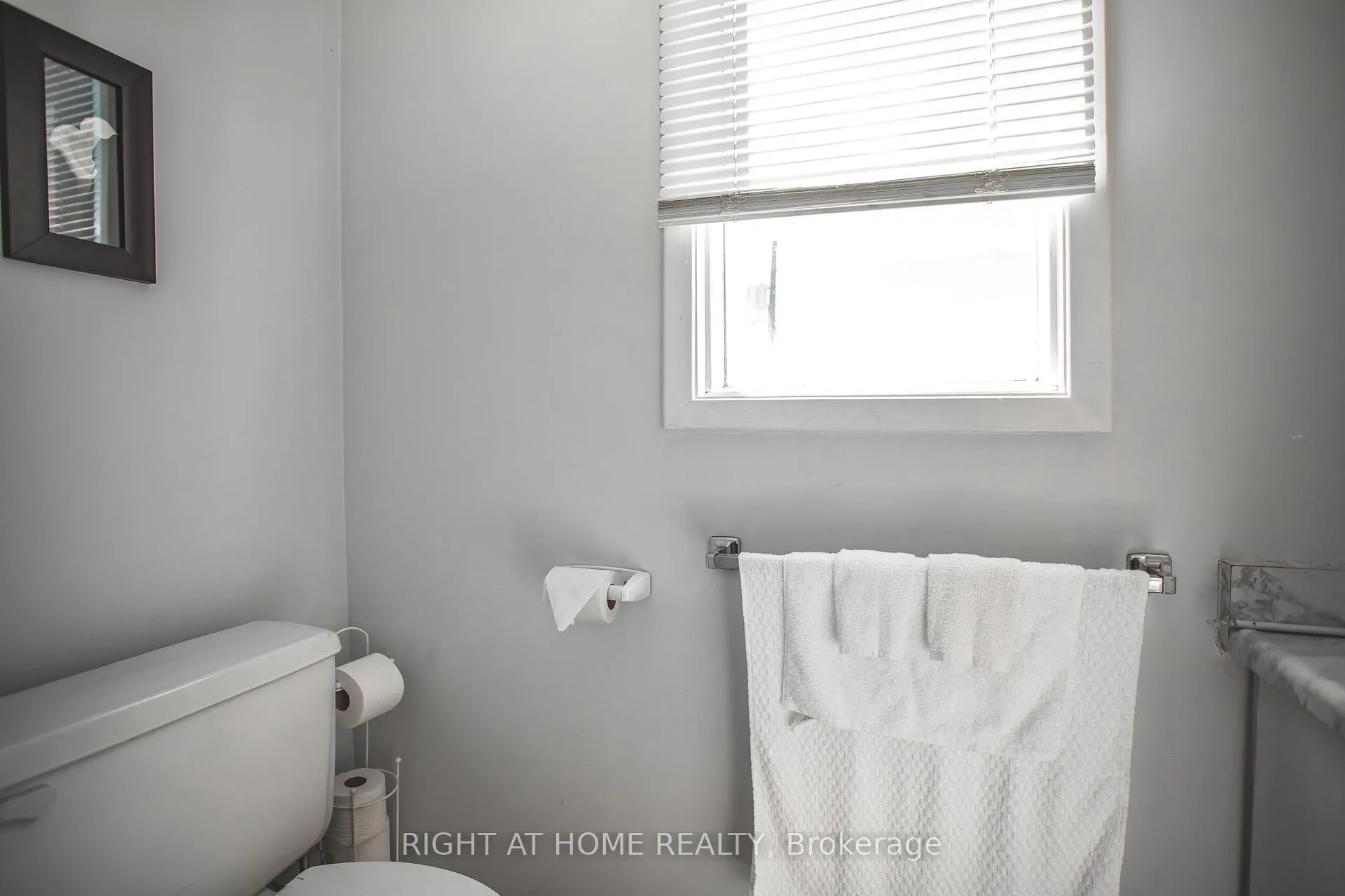 Photo 9 of 92 Farquhar Place, Elliot Lake — HOMEH