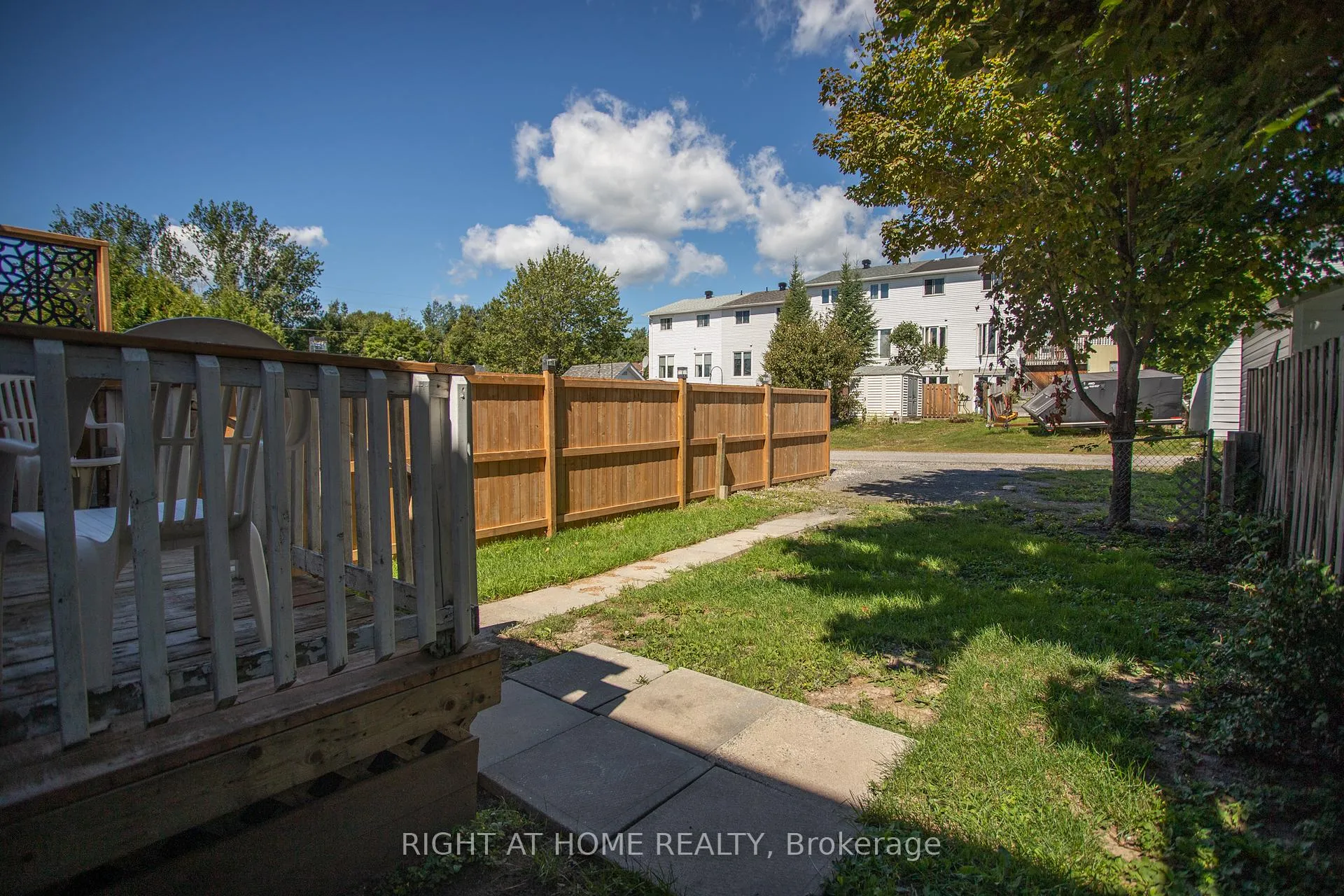 Photo 24 of 92 Farquhar Place, Elliot Lake — HOMEH