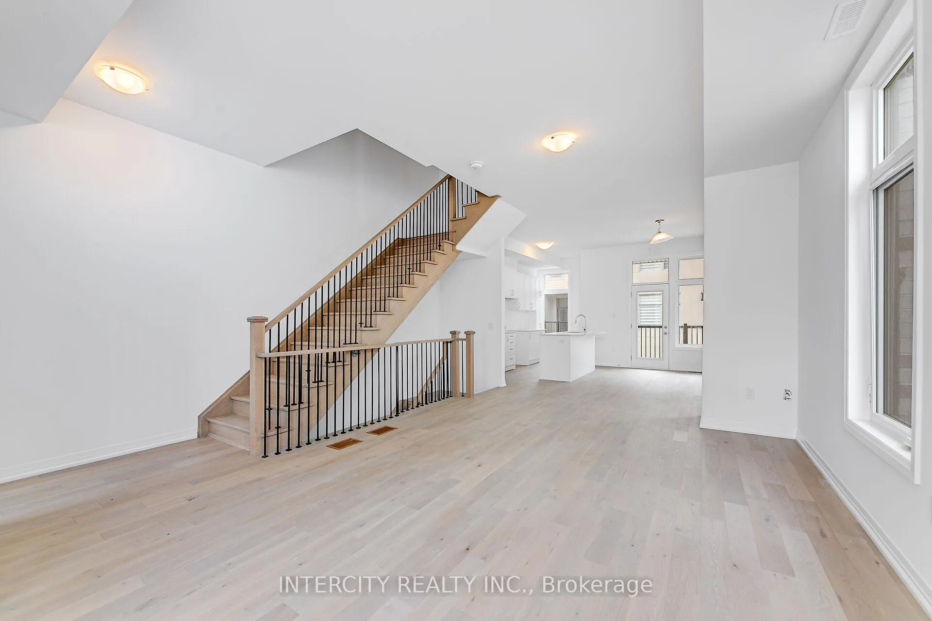 Photo 9 of 29 Albert Firman Lane, Markham, Cachet — HOMEH