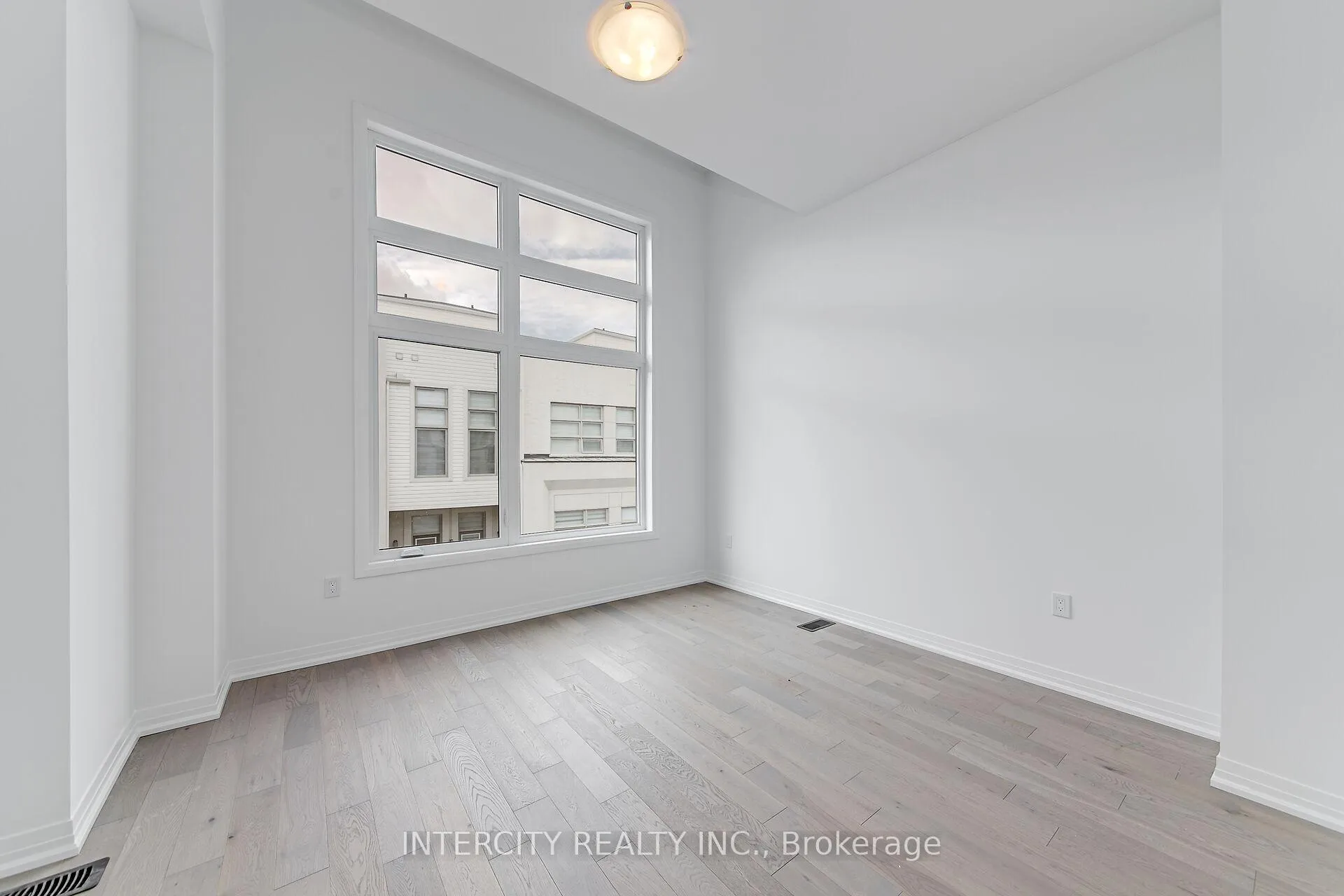 Photo 21 of 29 Albert Firman Lane, Markham, Cachet — HOMEH