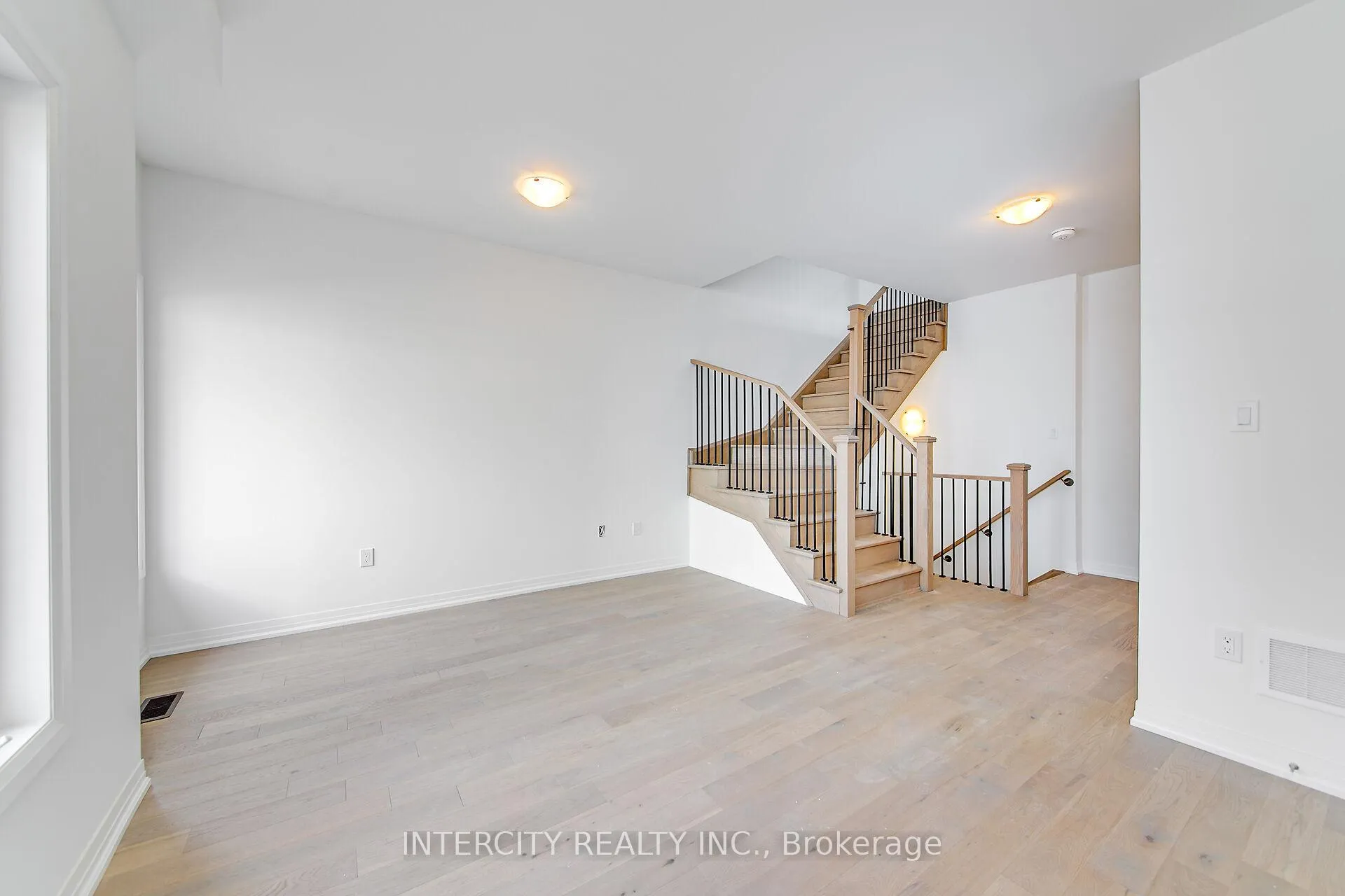 Photo 32 of 29 Albert Firman Lane, Markham, Cachet — HOMEH