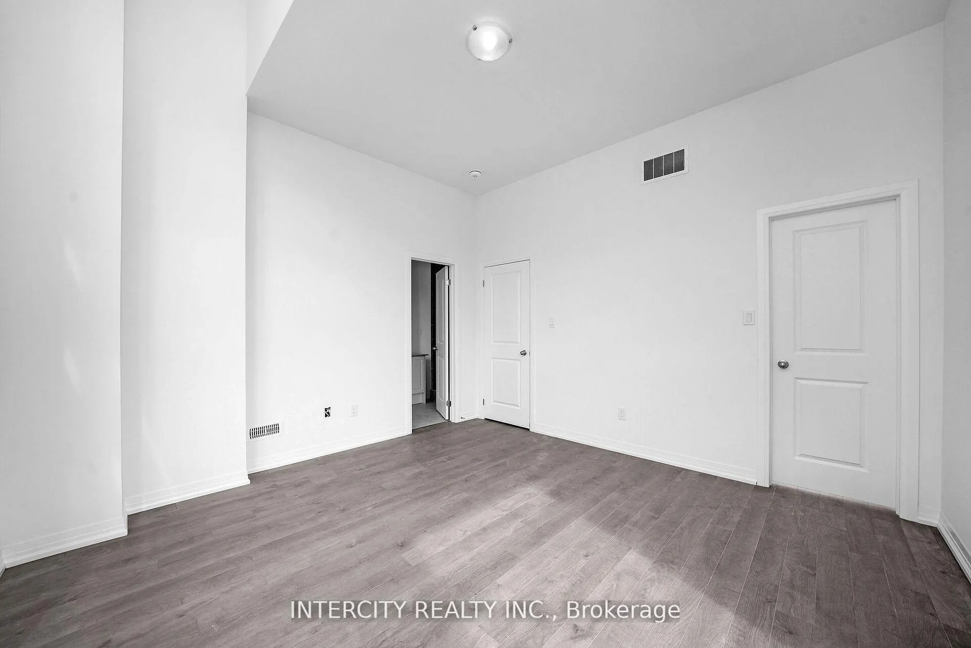 Photo 27 of 7 Albert Firman Lane S, Markham, Cachet — HOMEH