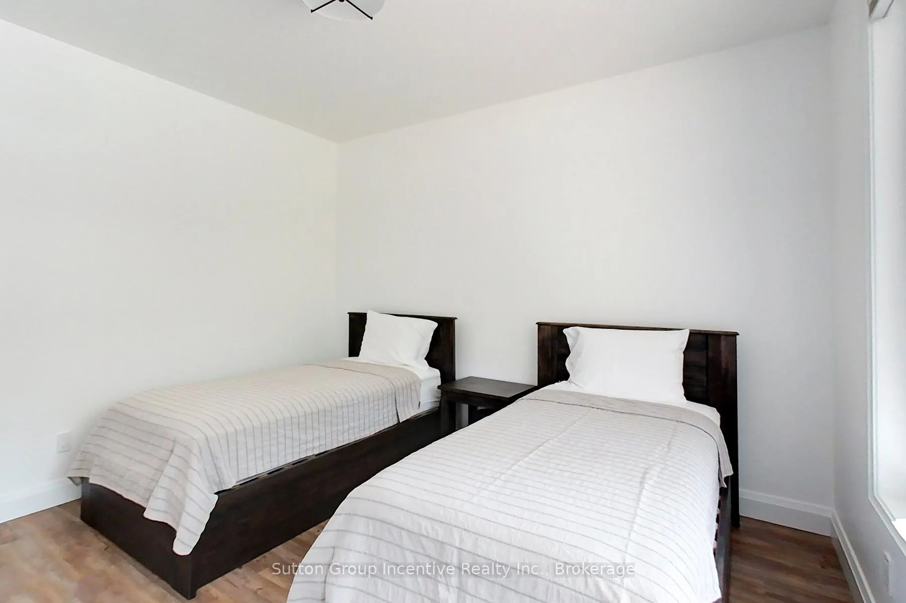 Photo 14 of 130 Arlberg Crescent, Blue Mountains — HOMEH