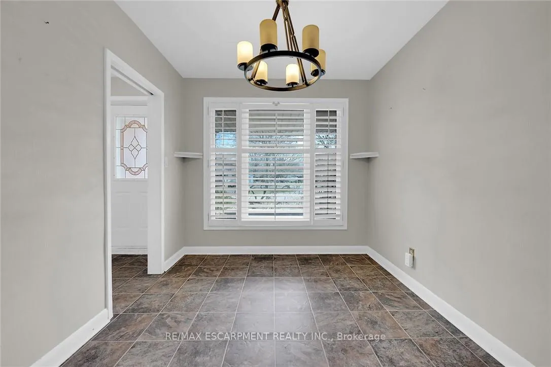 Photo 11 of 9 Gavin Drive, St. Catharines, Bunting/Linwell — HOMEH