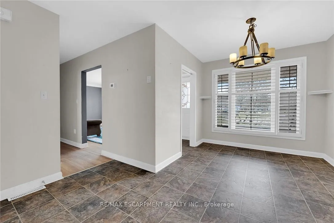 Photo 12 of 9 Gavin Drive, St. Catharines, Bunting/Linwell — HOMEH