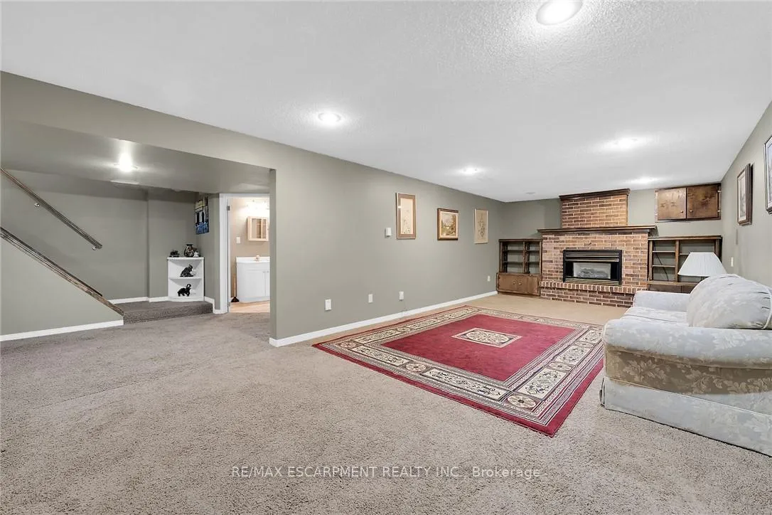 Photo 25 of 9 Gavin Drive, St. Catharines, Bunting/Linwell — HOMEH