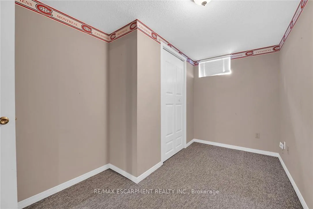 Photo 31 of 9 Gavin Drive, St. Catharines, Bunting/Linwell — HOMEH