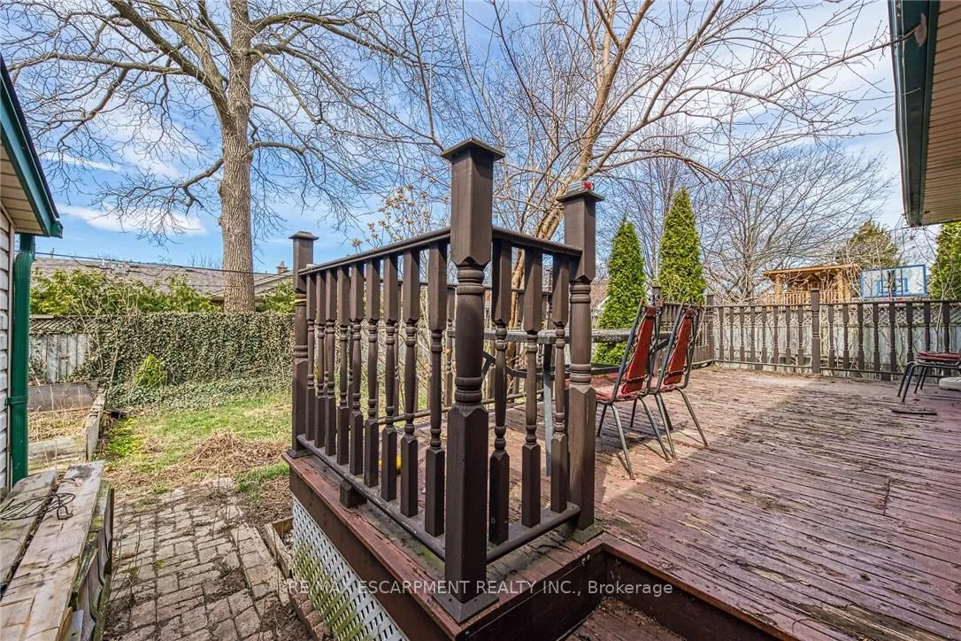 Photo 40 of 9 Gavin Drive, St. Catharines, Bunting/Linwell — HOMEH