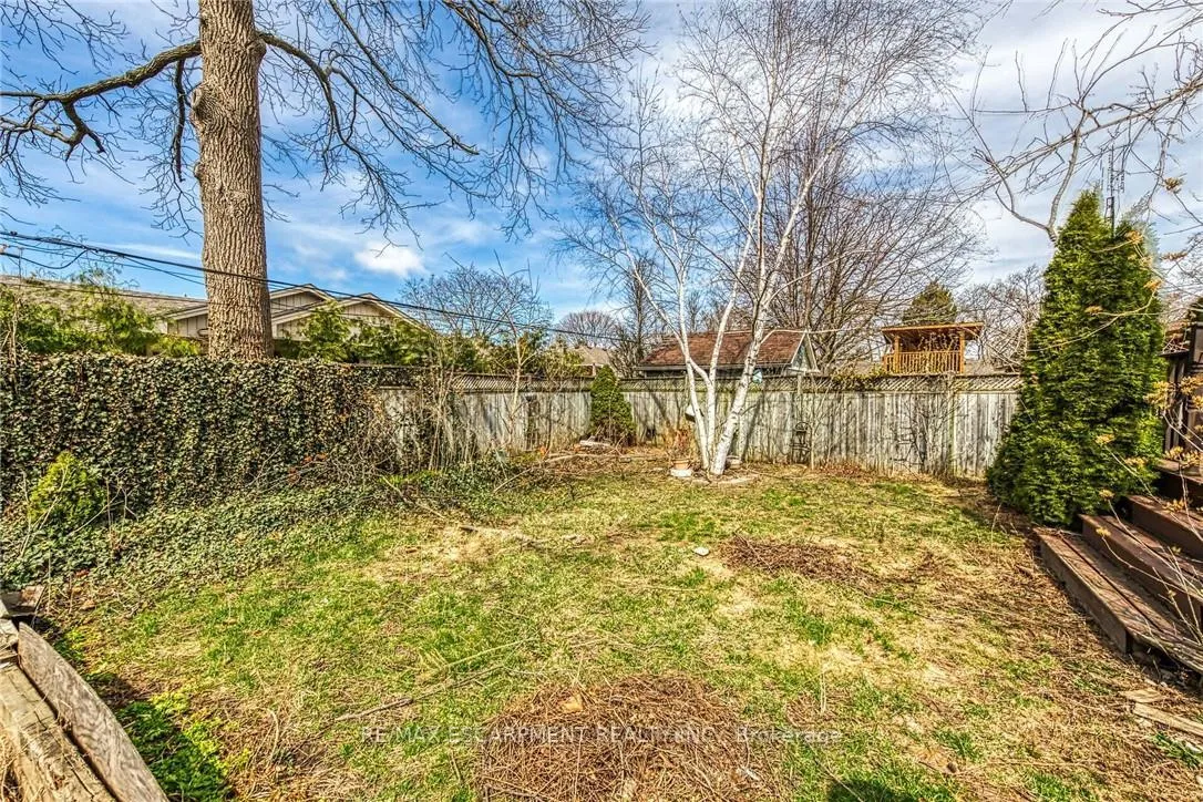 Photo 45 of 9 Gavin Drive, St. Catharines, Bunting/Linwell — HOMEH