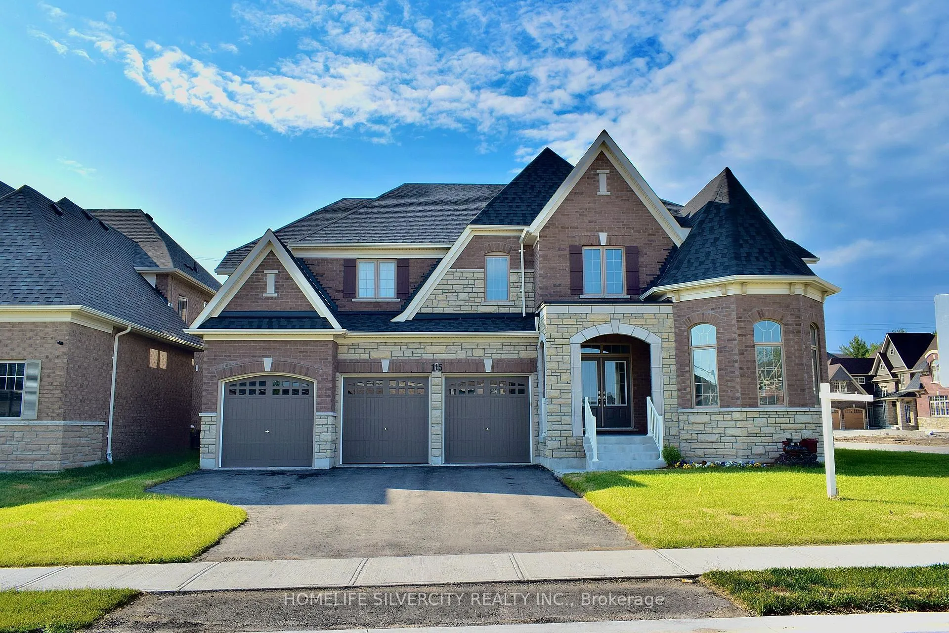 Photo 1 of 115 Rugman Crescent, Springwater, Centre Vespra — HOMEH