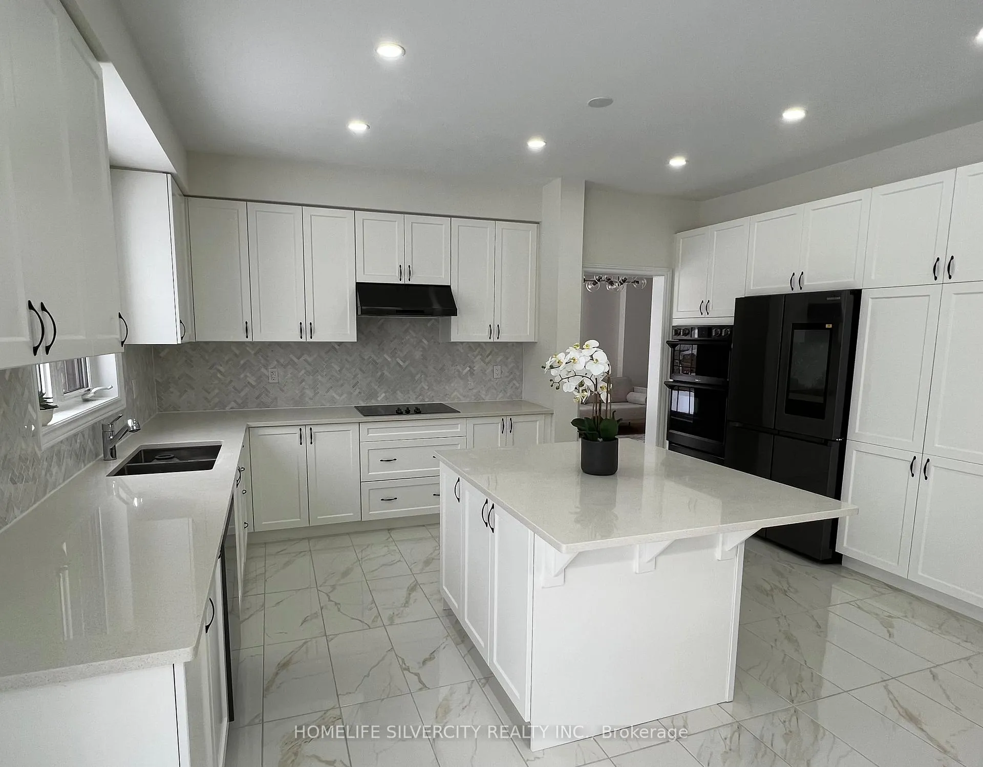 Photo 8 of 115 Rugman Crescent, Springwater, Centre Vespra — HOMEH