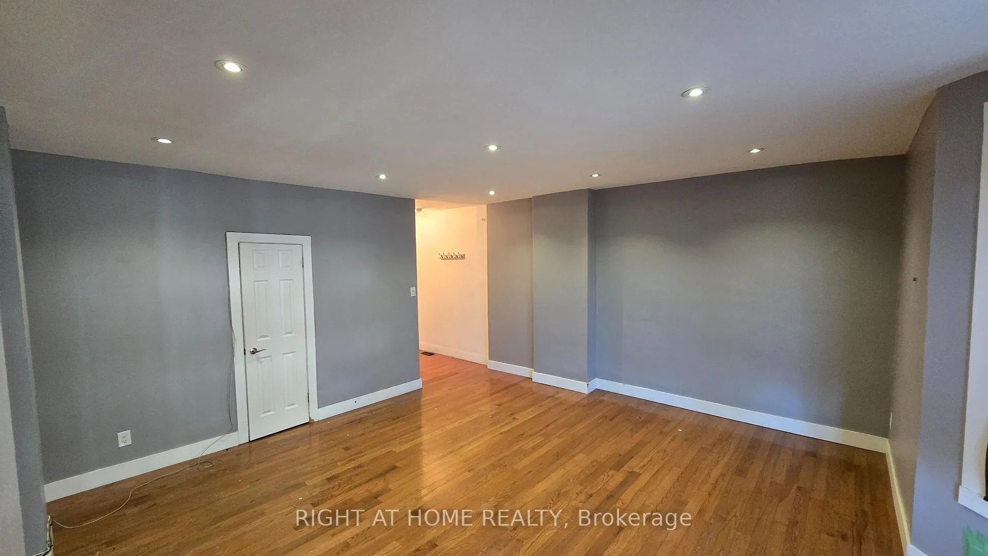 Photo 10 of 284 Avenue Road, Toronto, Casa Loma — HOMEH