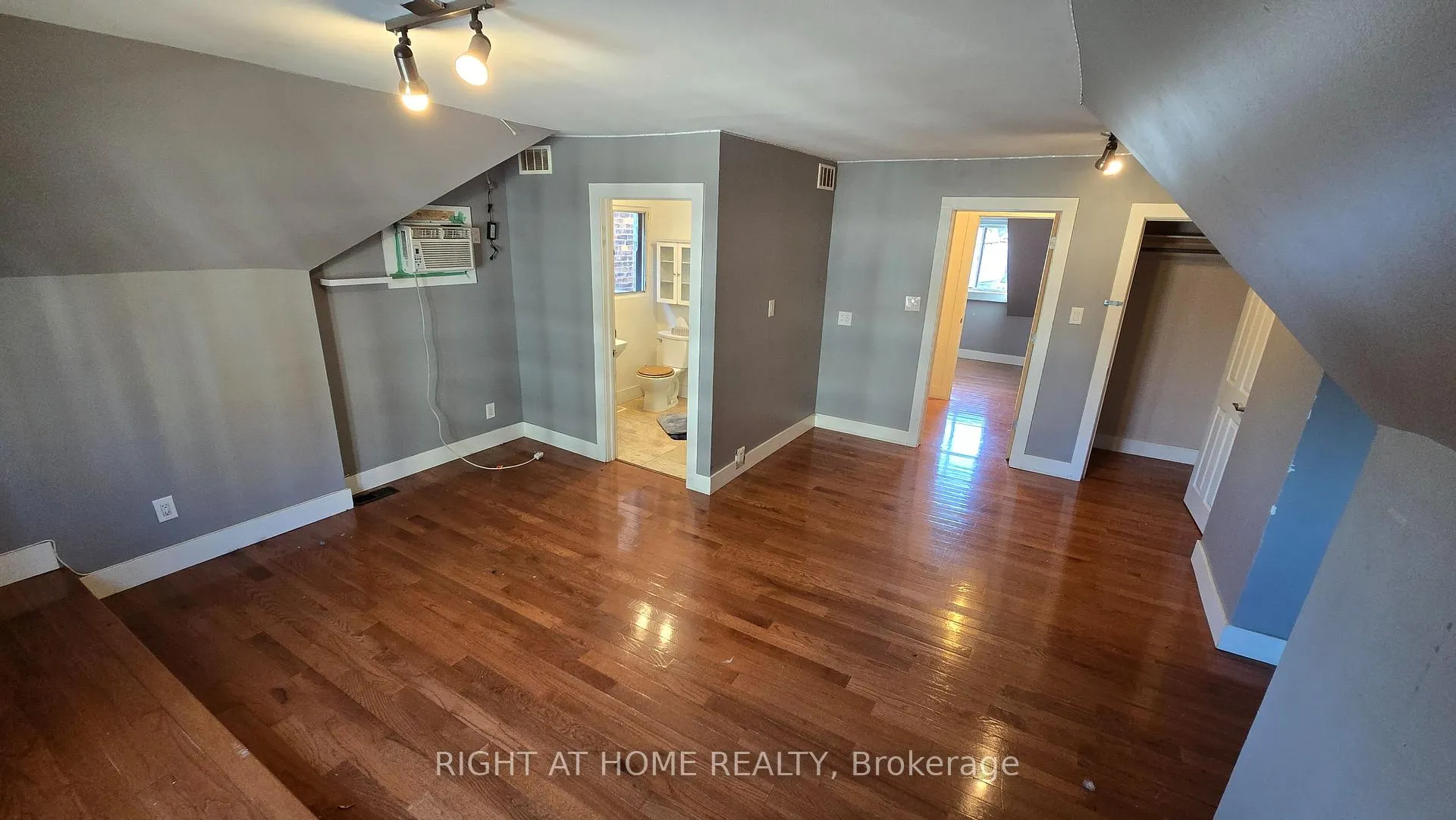 Photo 18 of 284 Avenue Road, Toronto, Casa Loma — HOMEH