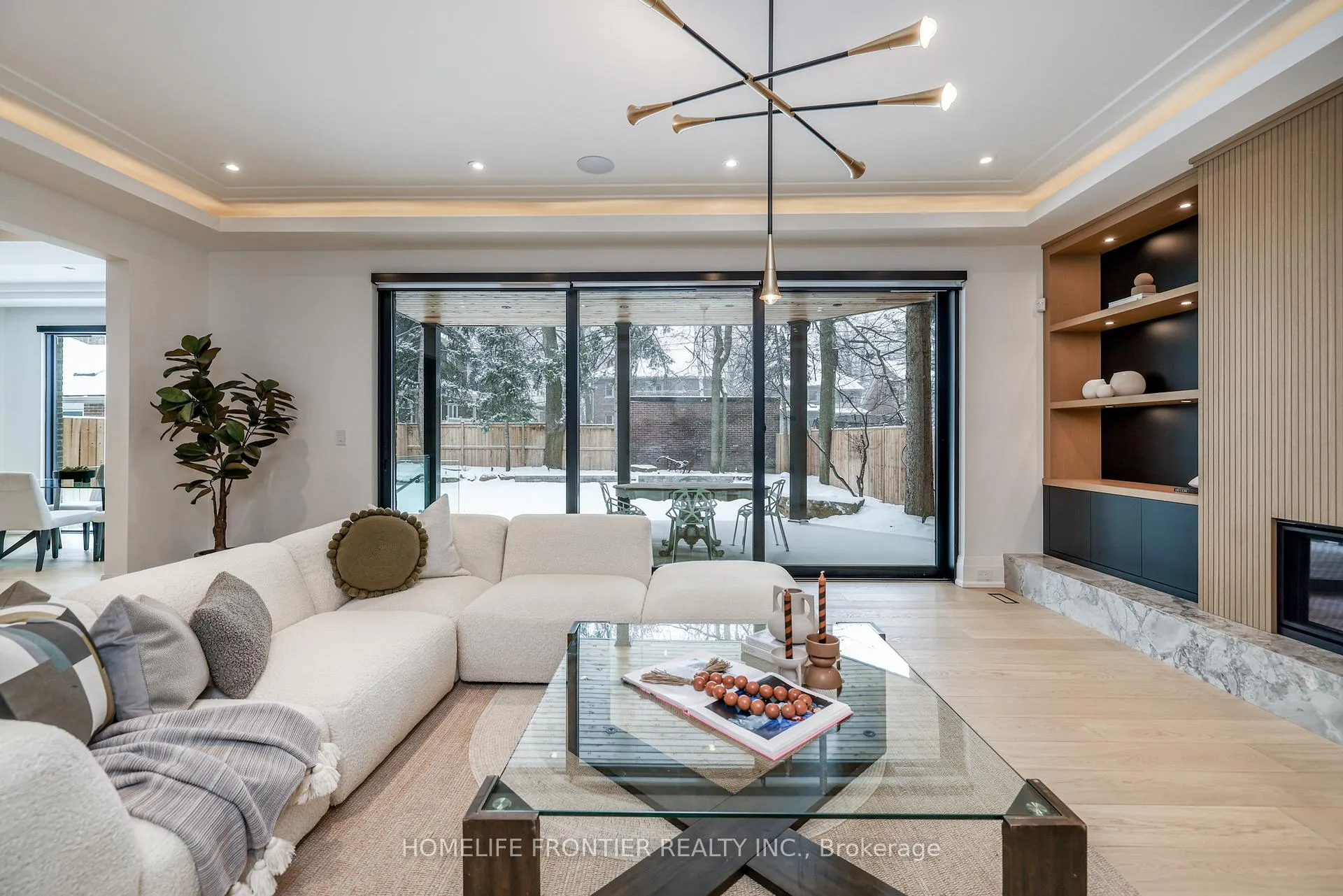 Photo 10 of 44 Alexandra Boulevard, Toronto, Lawrence Park South — HOMEH