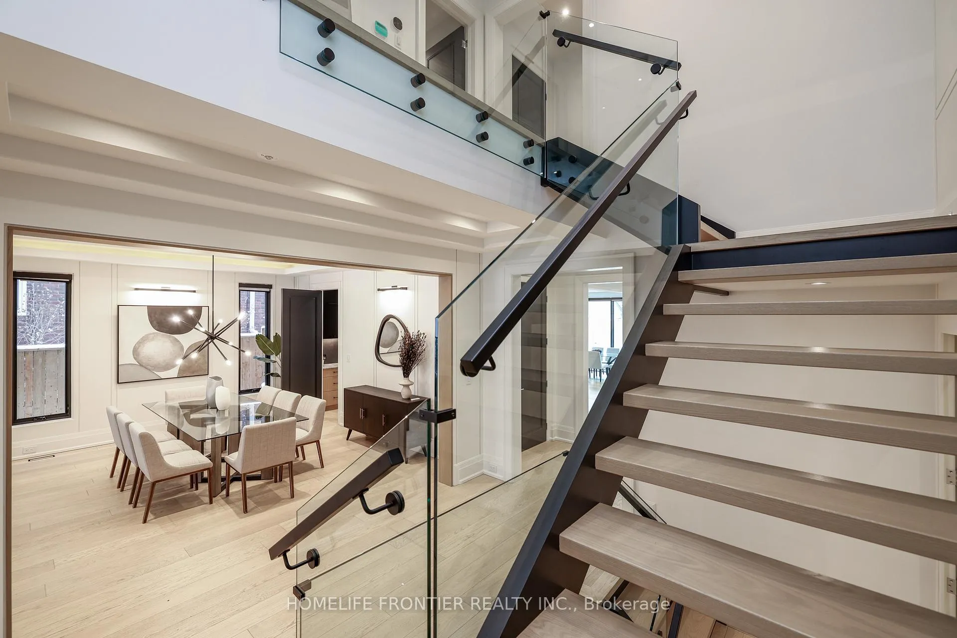 Photo 15 of 44 Alexandra Boulevard, Toronto, Lawrence Park South — HOMEH