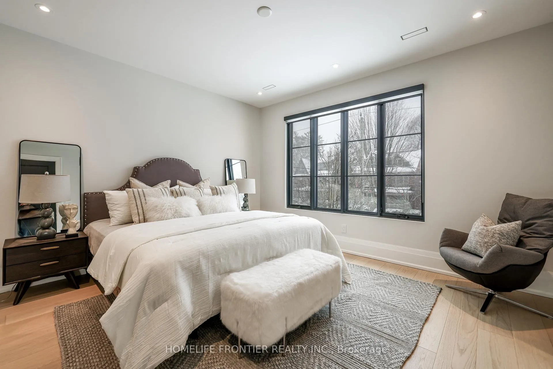 Photo 26 of 44 Alexandra Boulevard, Toronto, Lawrence Park South — HOMEH