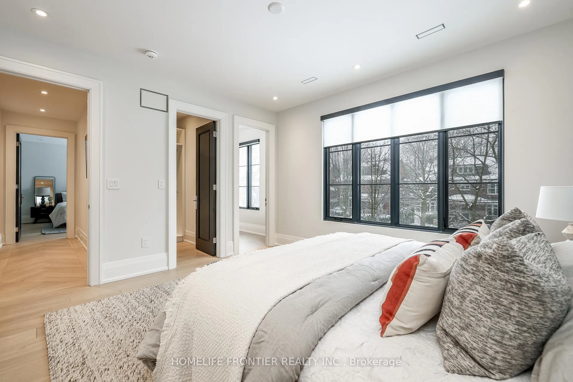 Photo 29 of 44 Alexandra Boulevard, Toronto, Lawrence Park South — HOMEH