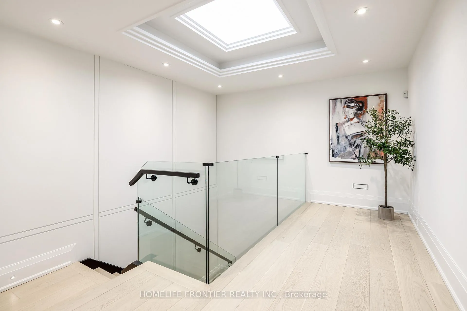 Photo 31 of 44 Alexandra Boulevard, Toronto, Lawrence Park South — HOMEH
