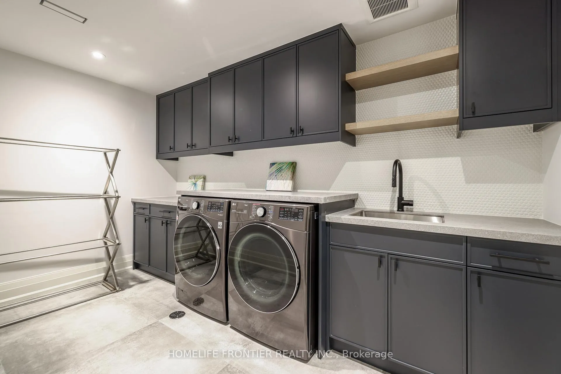 Photo 38 of 44 Alexandra Boulevard, Toronto, Lawrence Park South — HOMEH