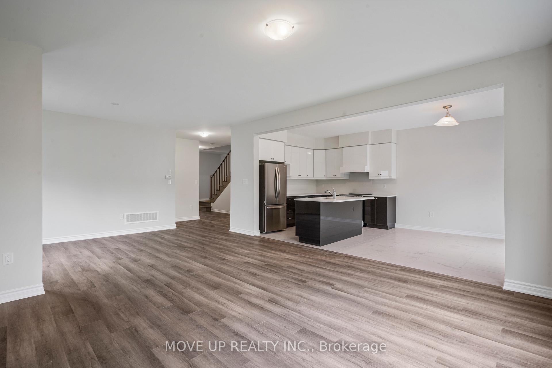 Photo 10 of 335 Beechwood Forest Lane, Gravenhurst, Muskoka (S) — HOMEH