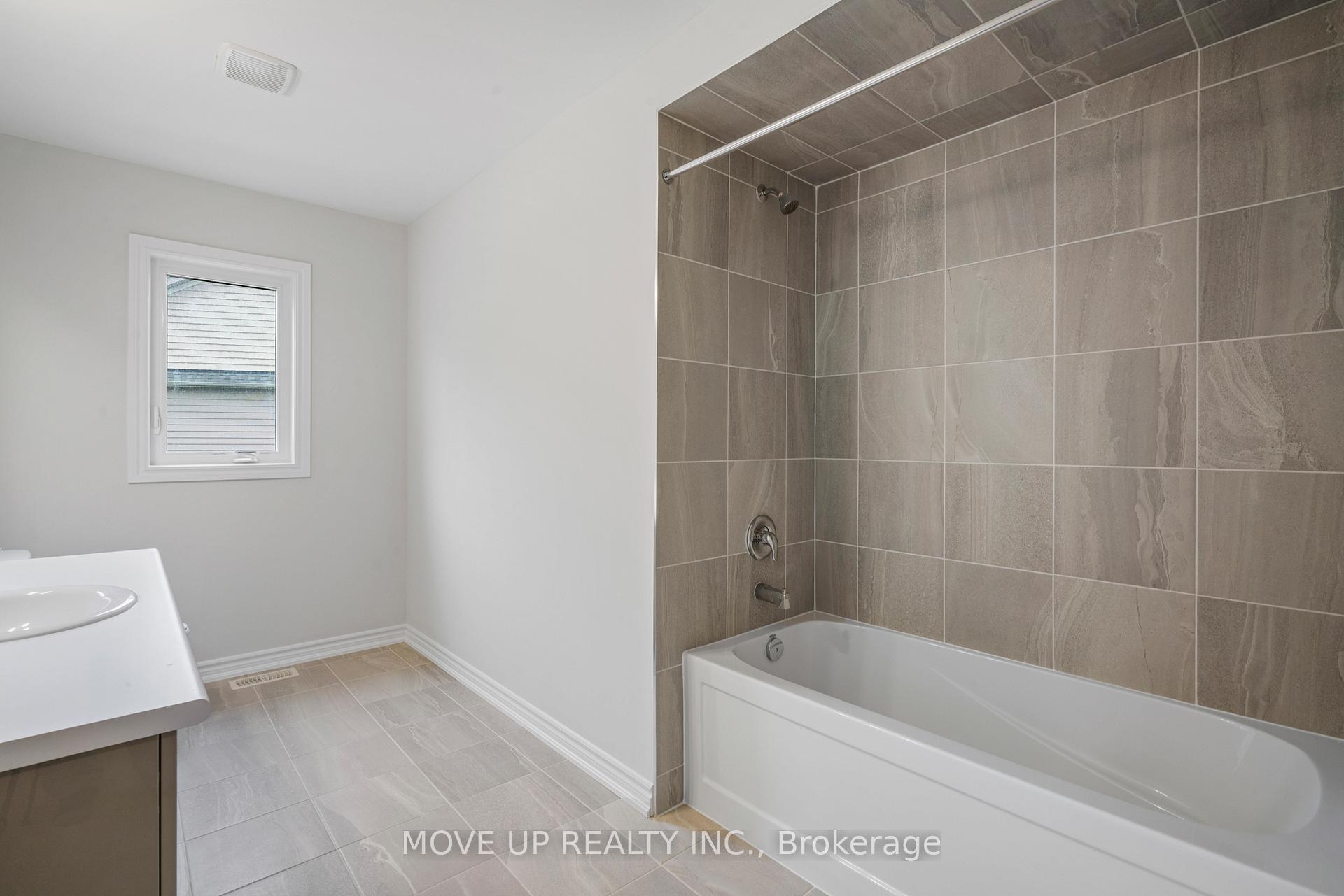 Photo 26 of 335 Beechwood Forest Lane, Gravenhurst, Muskoka (S) — HOMEH
