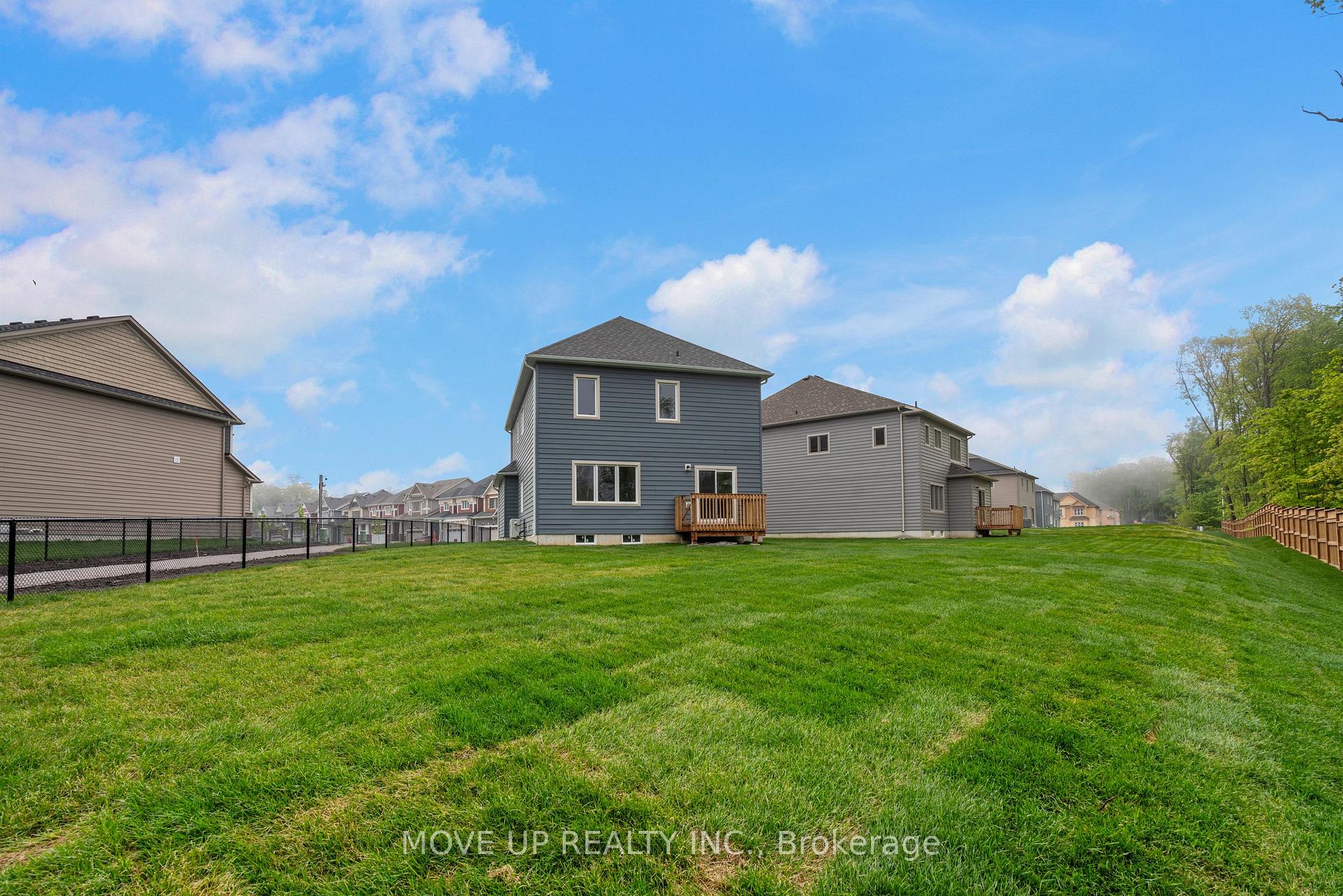 Photo 33 of 335 Beechwood Forest Lane, Gravenhurst, Muskoka (S) — HOMEH