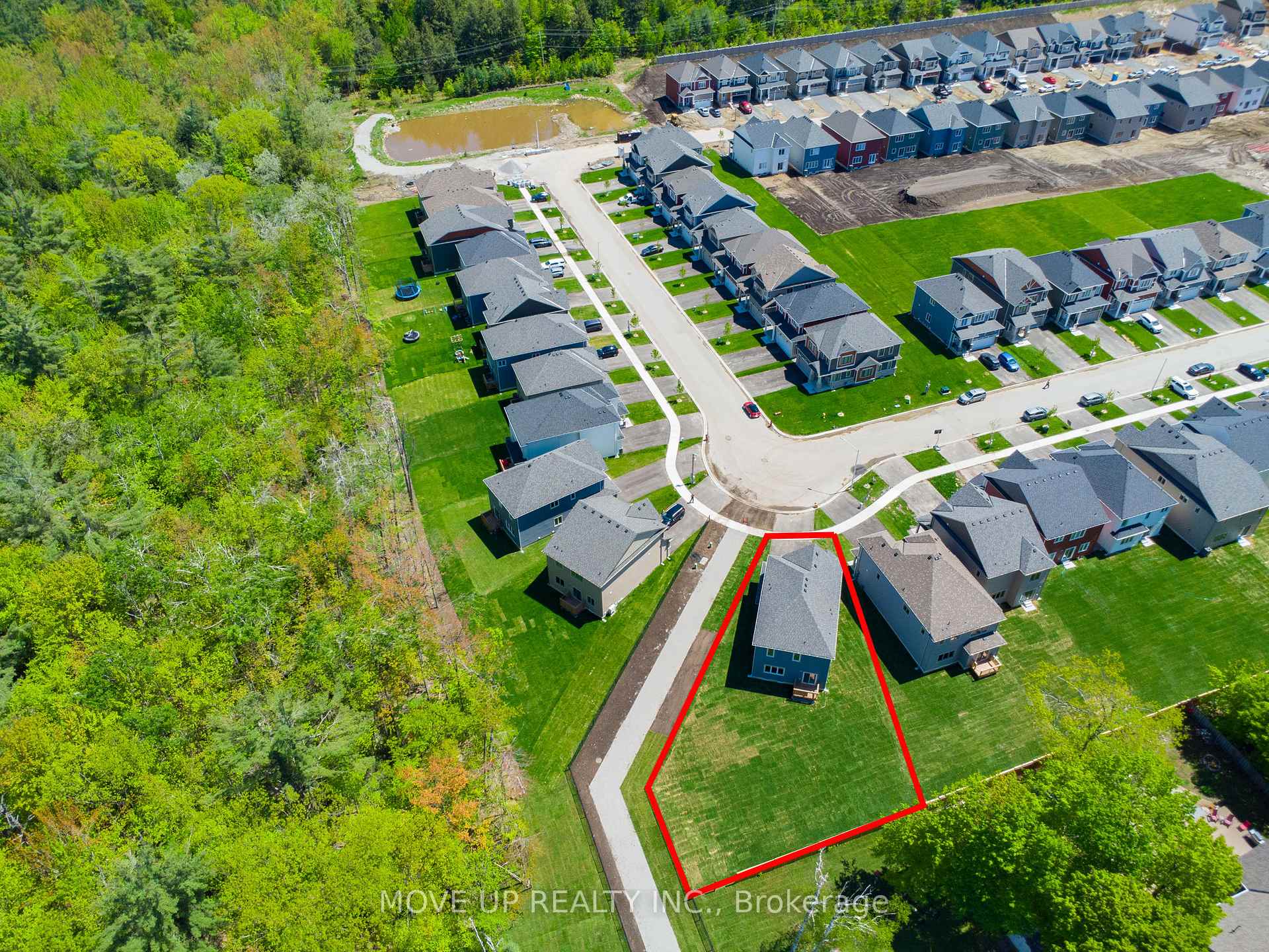 Photo 35 of 335 Beechwood Forest Lane, Gravenhurst, Muskoka (S) — HOMEH