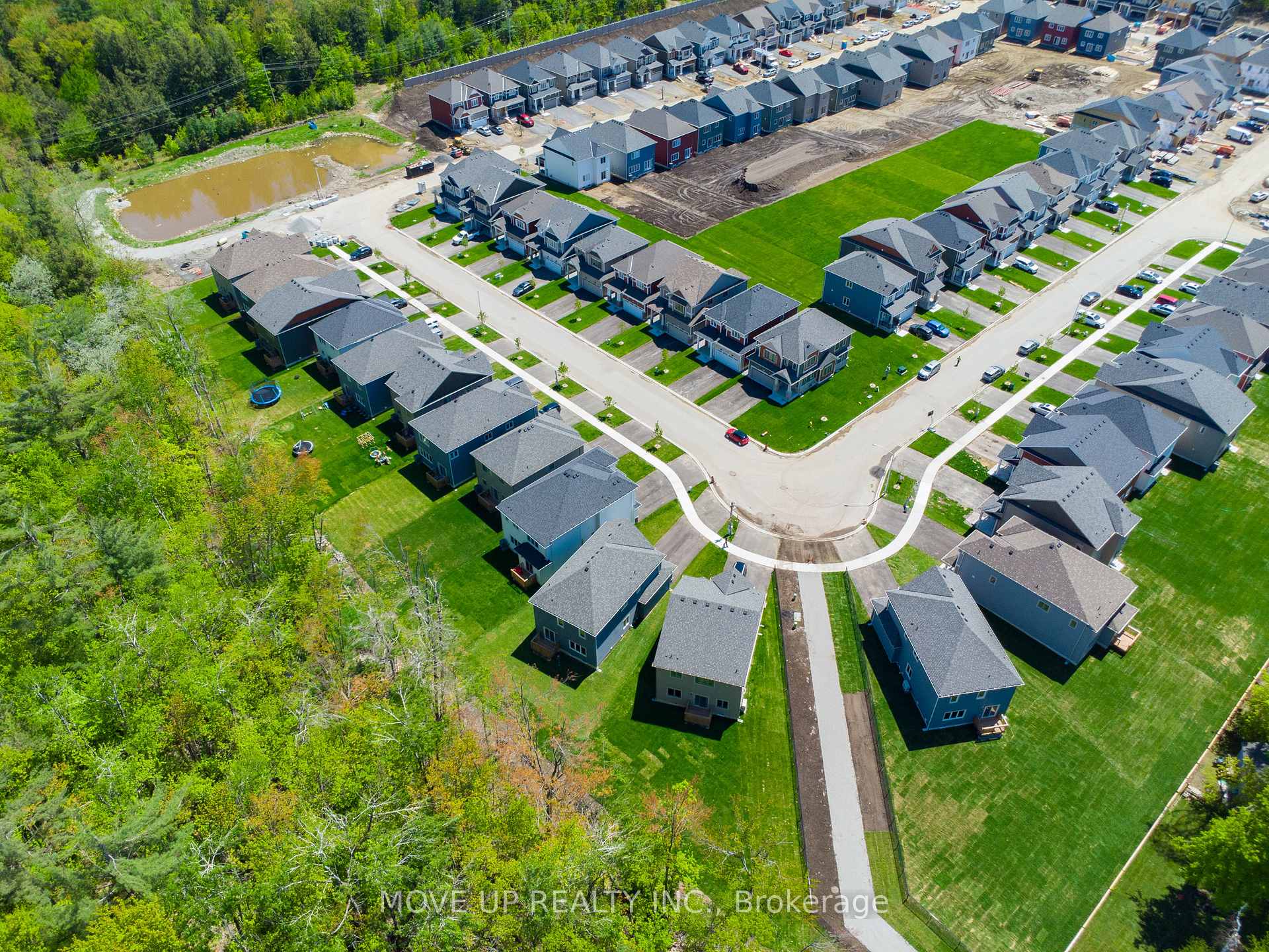 Photo 37 of 335 Beechwood Forest Lane, Gravenhurst, Muskoka (S) — HOMEH