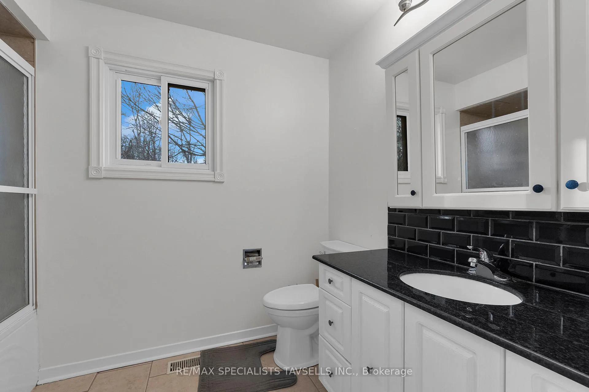 Photo 25 of 1681 Vaughan Drive, Caledon, Caledon Village — HOMEH
