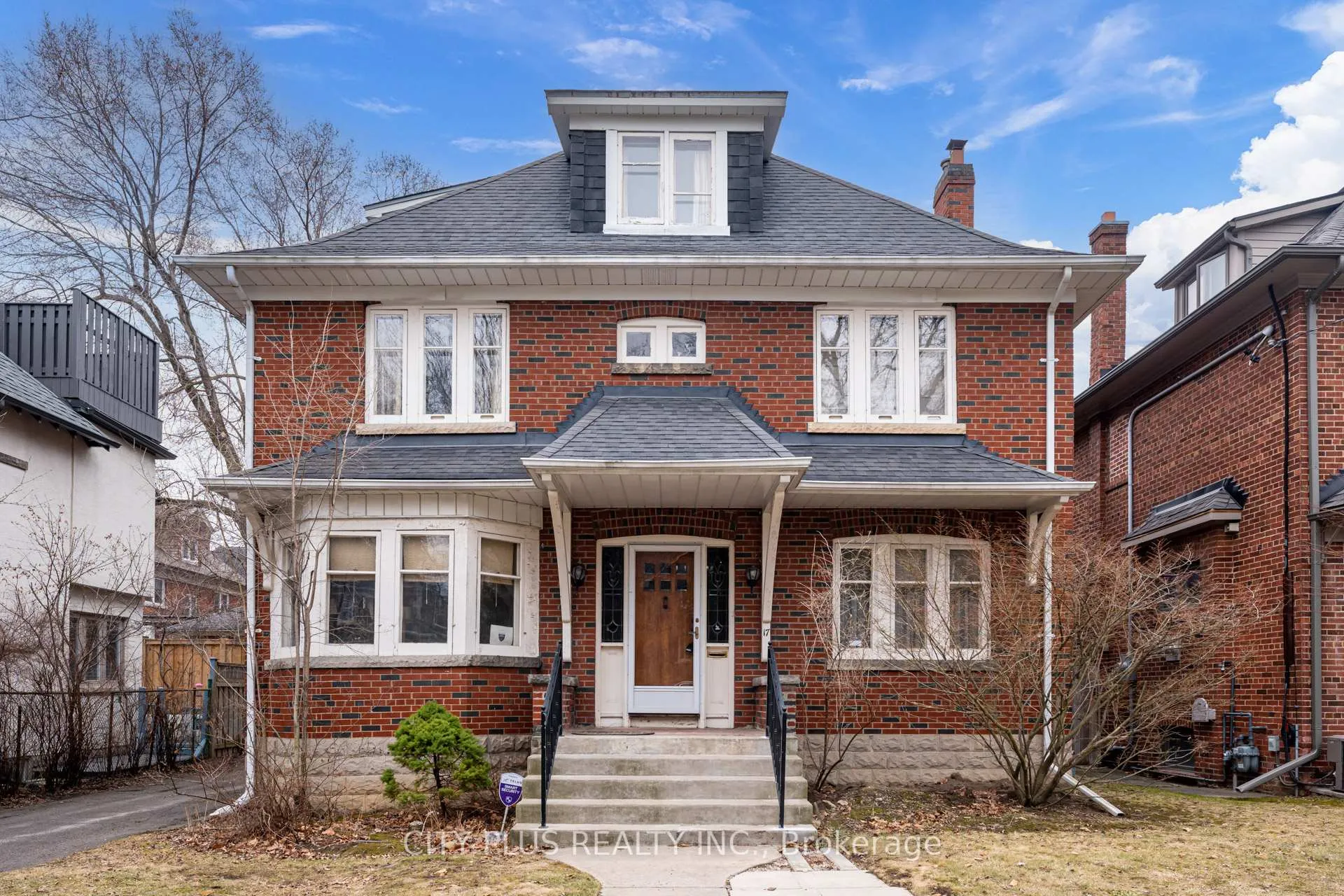 Photo 1 of 17 Strathallan Boulevard, Toronto, Lawrence Park South — HOMEH