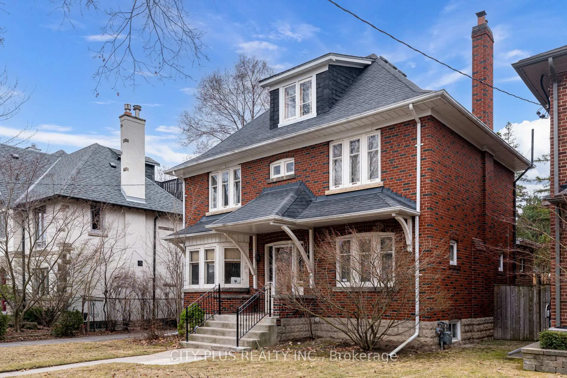 Photo 3 of 17 Strathallan Boulevard, Toronto, Lawrence Park South — HOMEH
