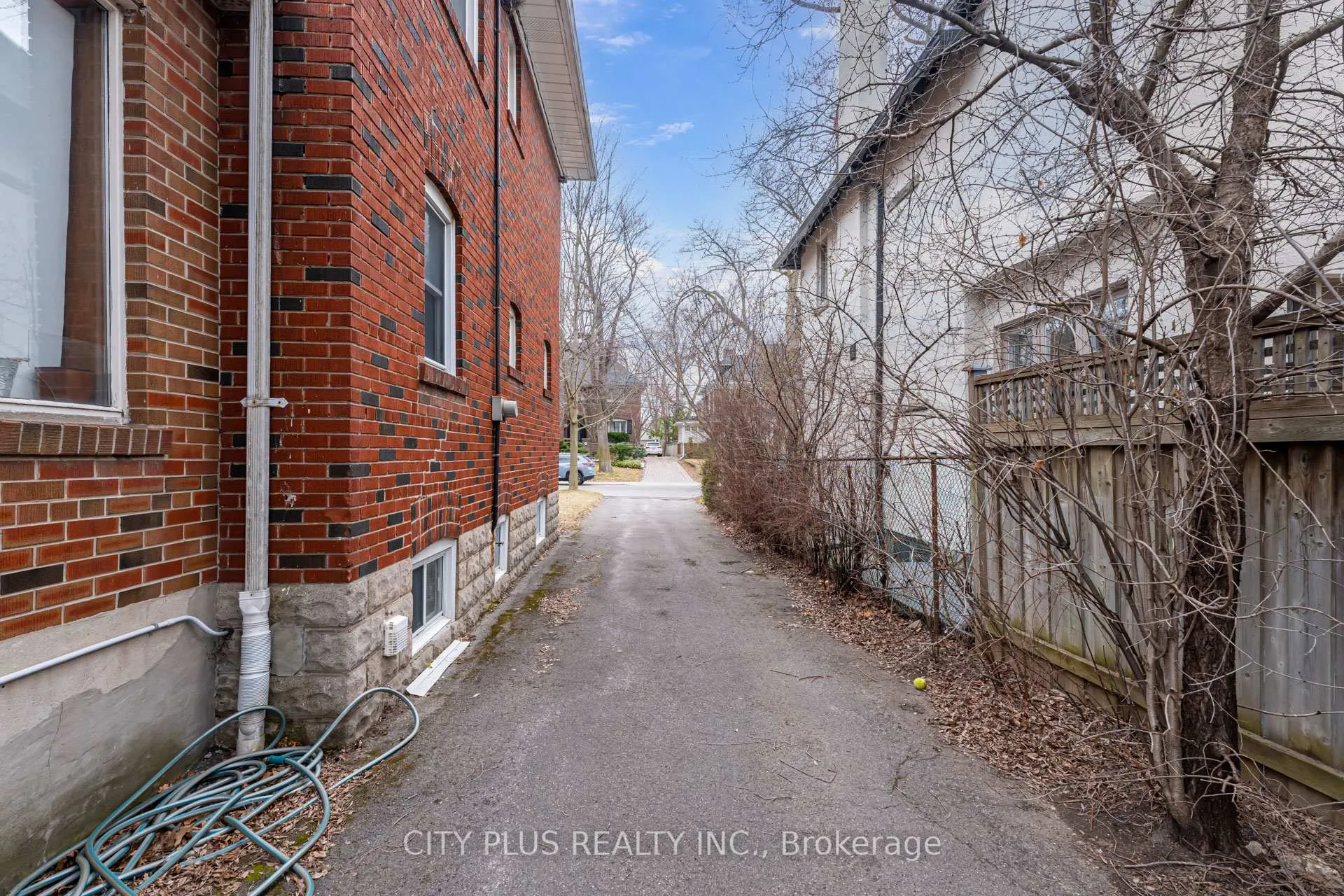 Photo 7 of 17 Strathallan Boulevard, Toronto, Lawrence Park South — HOMEH